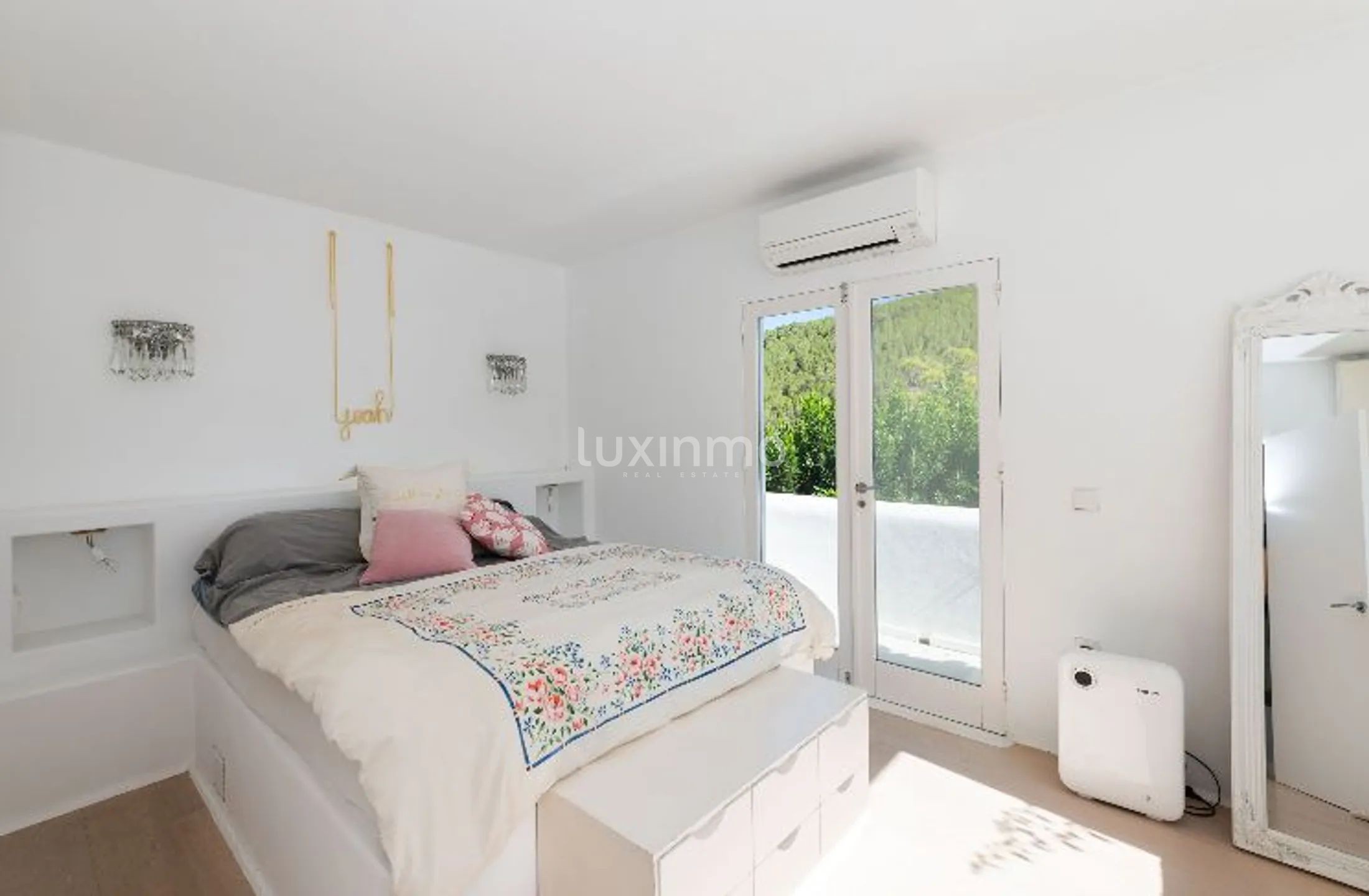 Charming Ibicencan Villa with Scandinavian Touches and Sea Views — photo 31