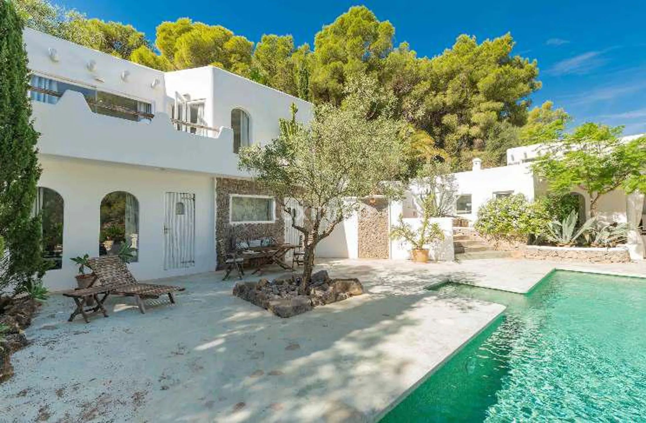 Charming Ibicencan Villa with Scandinavian Touches and Sea Views — photo 10
