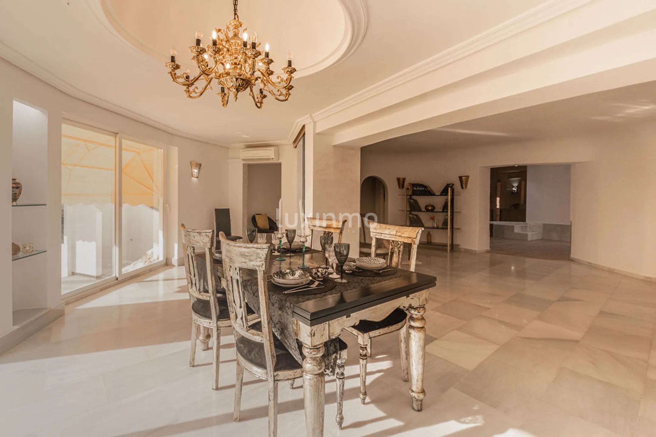 Mediterranean luxury villa with sea views in Altea — photo 11