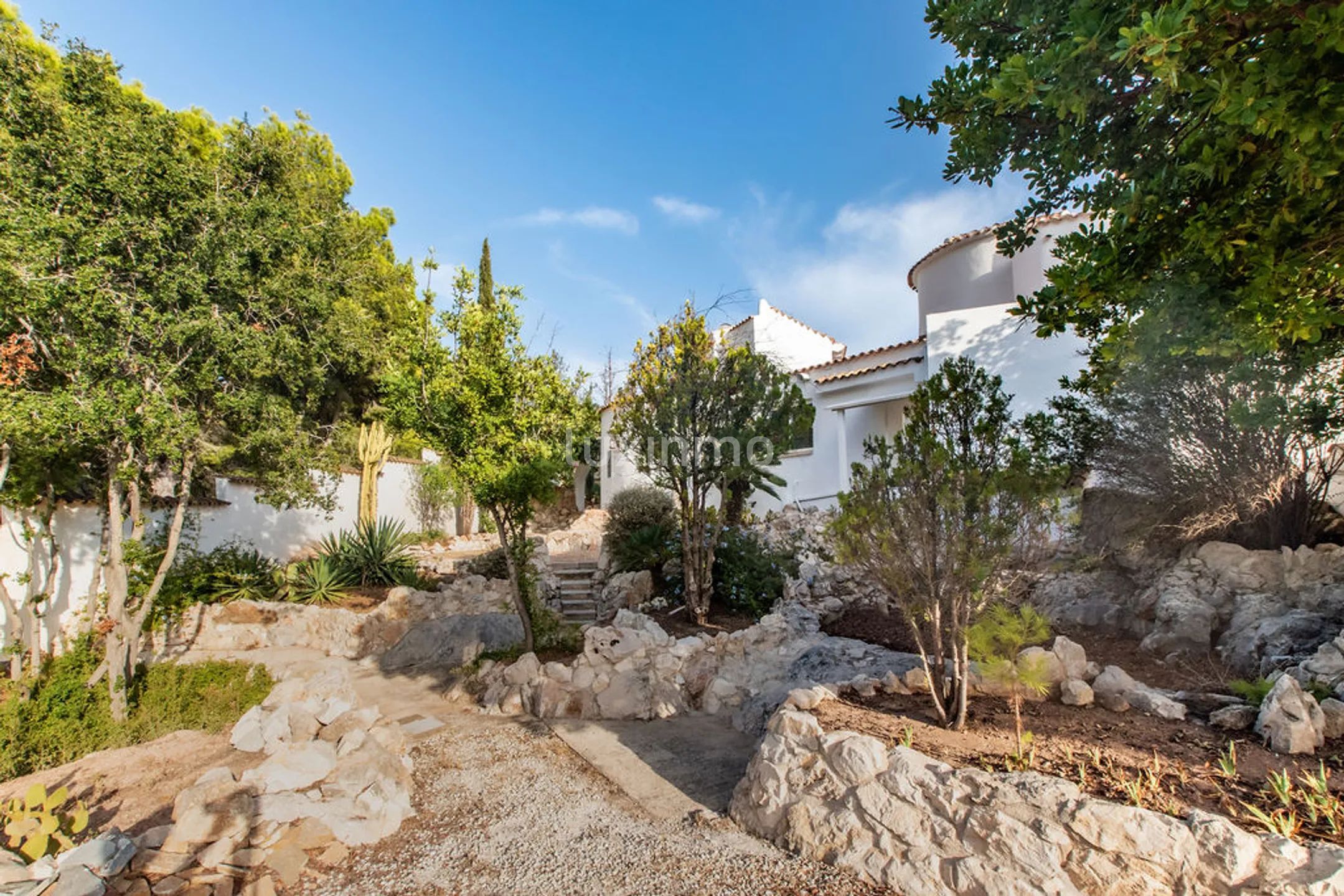 Mediterranean luxury villa with sea views in Altea — photo 25
