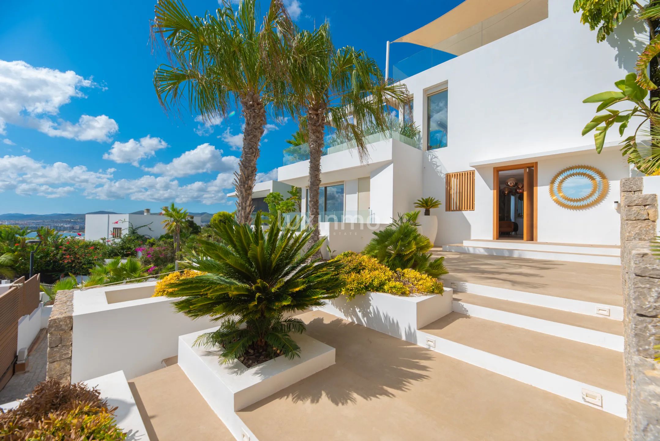 Luxury Villa with Breathtaking Sea Views in Cap Martinet — photo 10