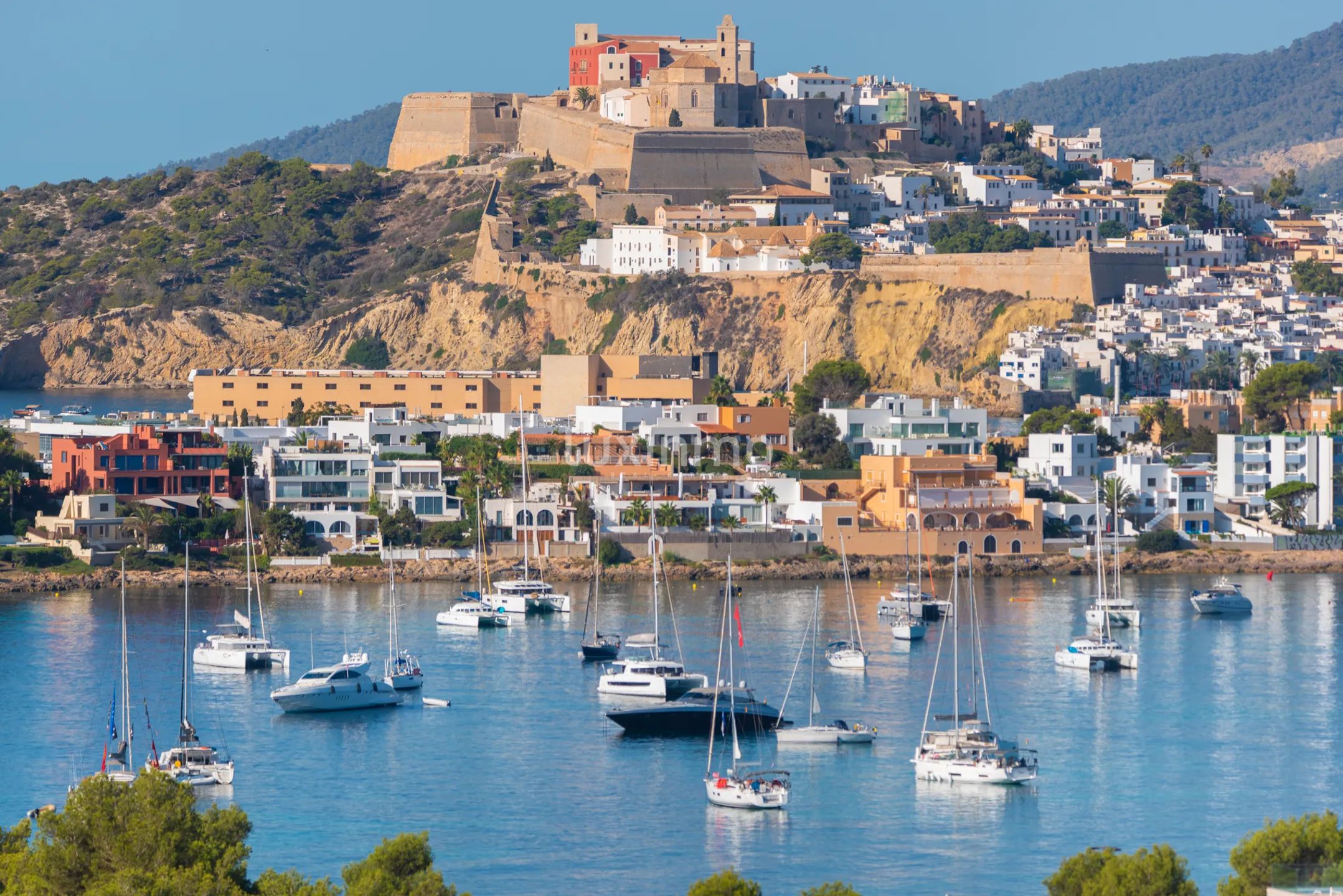 Luxury Villa with Breathtaking Sea Views in Cap Martinet — photo 13