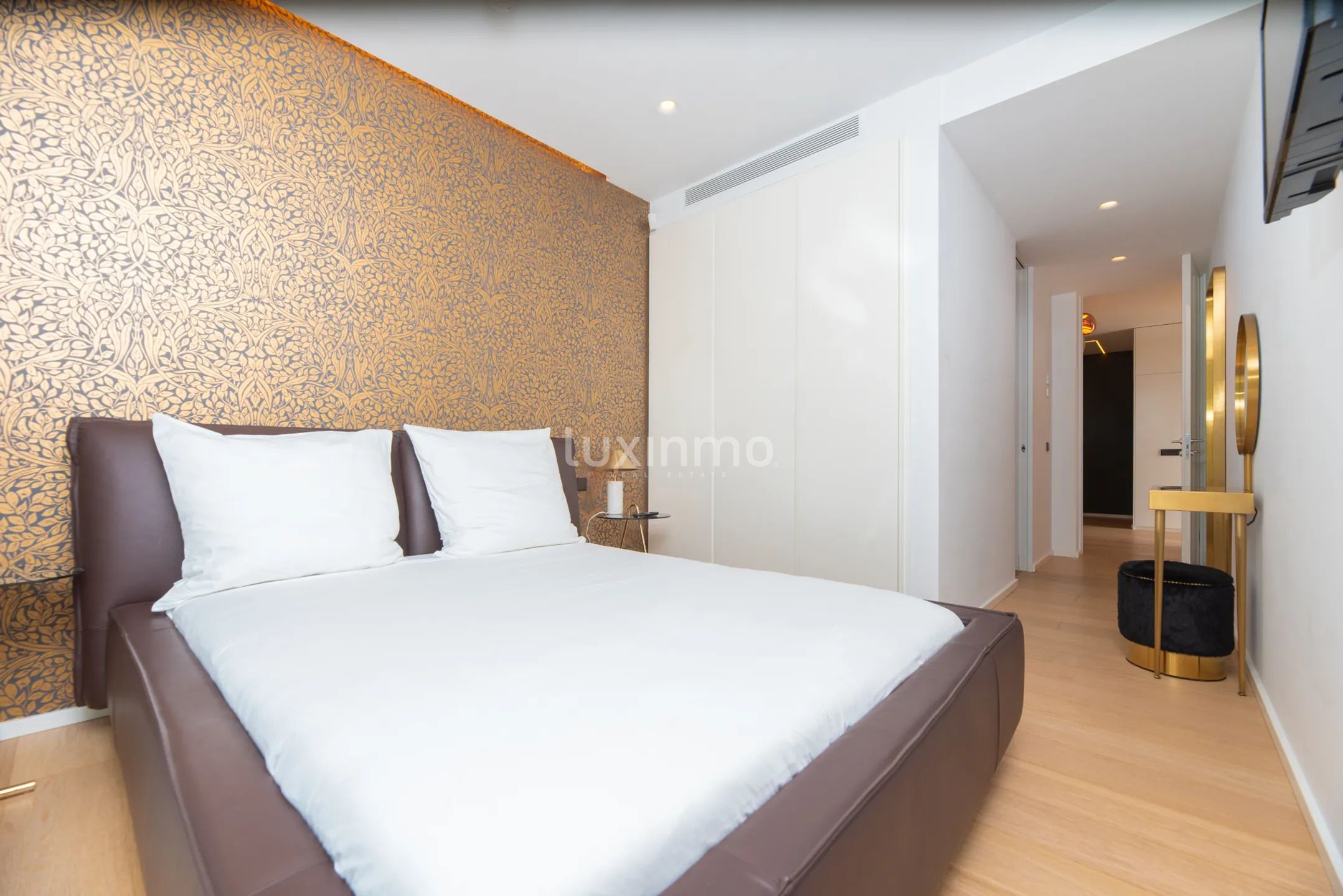 Luxury Villa with Breathtaking Sea Views in Cap Martinet — photo 38
