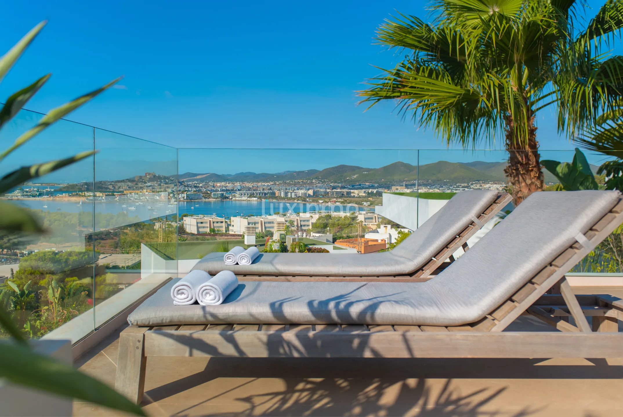 Luxury Villa with Breathtaking Sea Views in Cap Martinet — photo 11