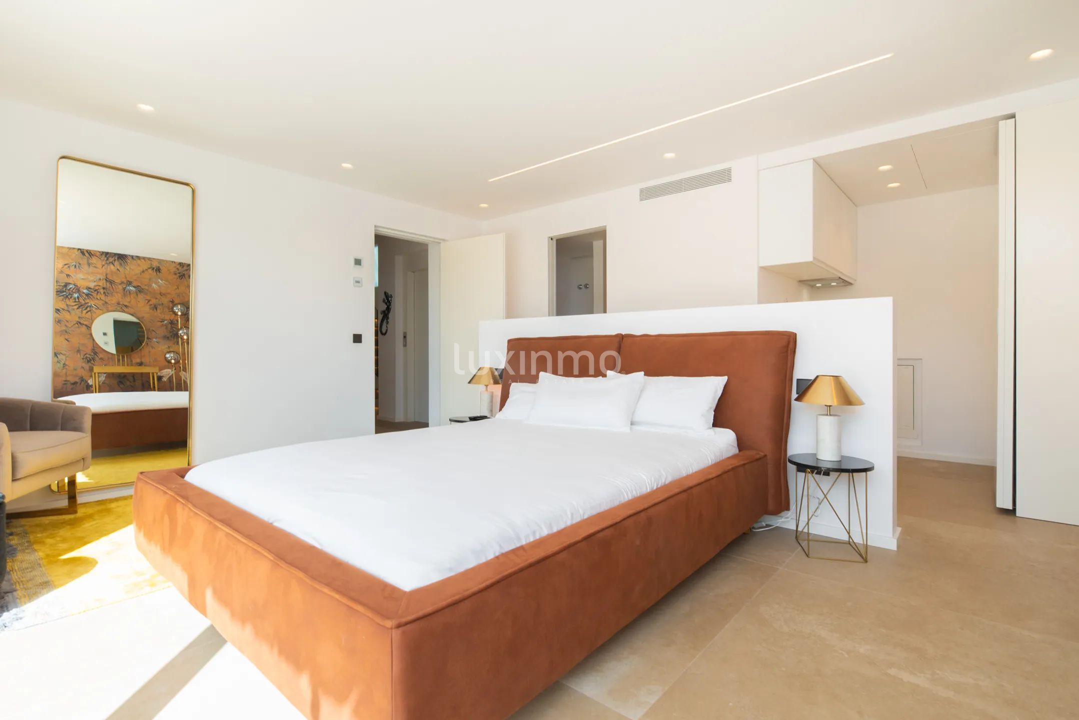 Luxury Villa with Breathtaking Sea Views in Cap Martinet — photo 55