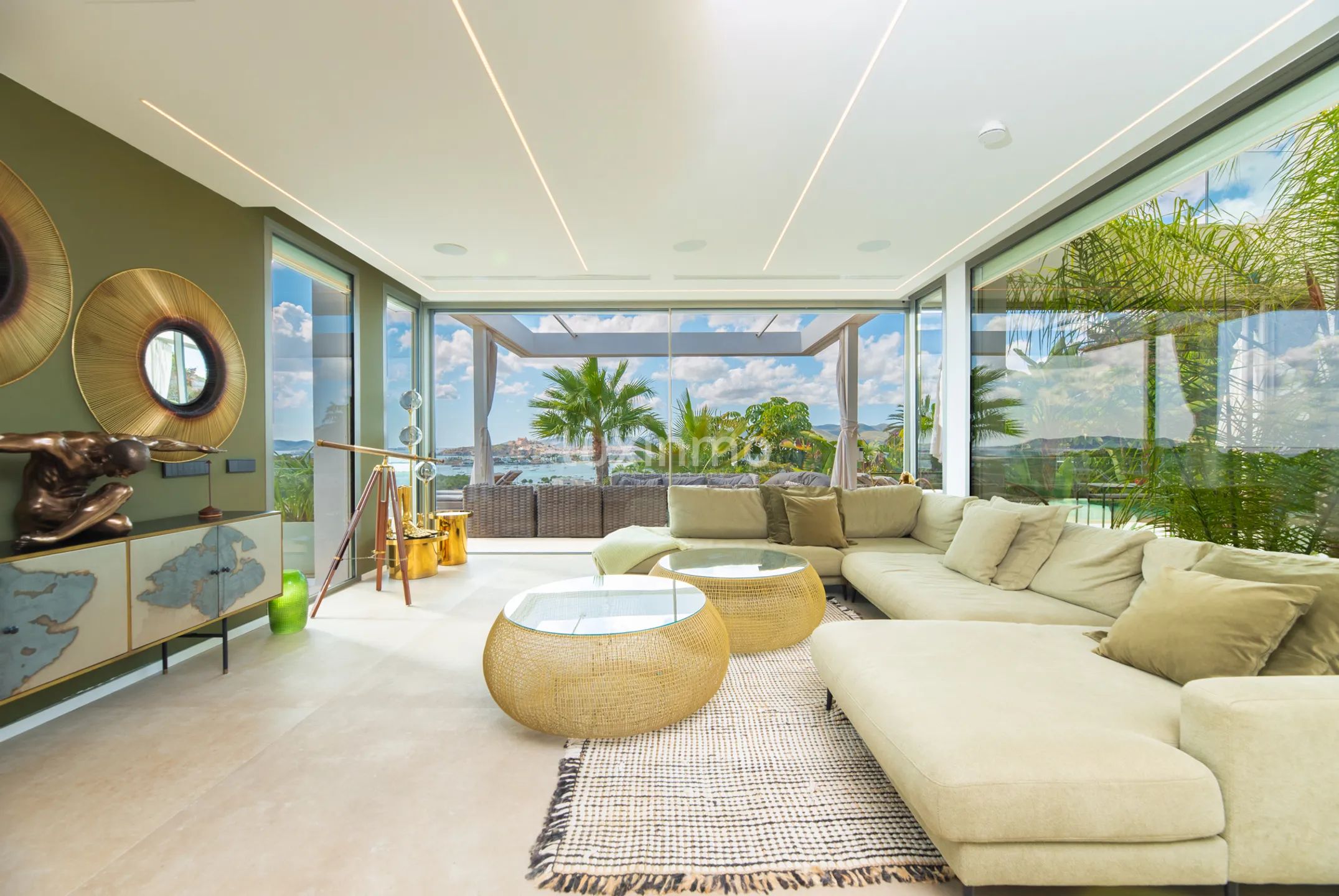 Luxury Villa with Breathtaking Sea Views in Cap Martinet — photo 47