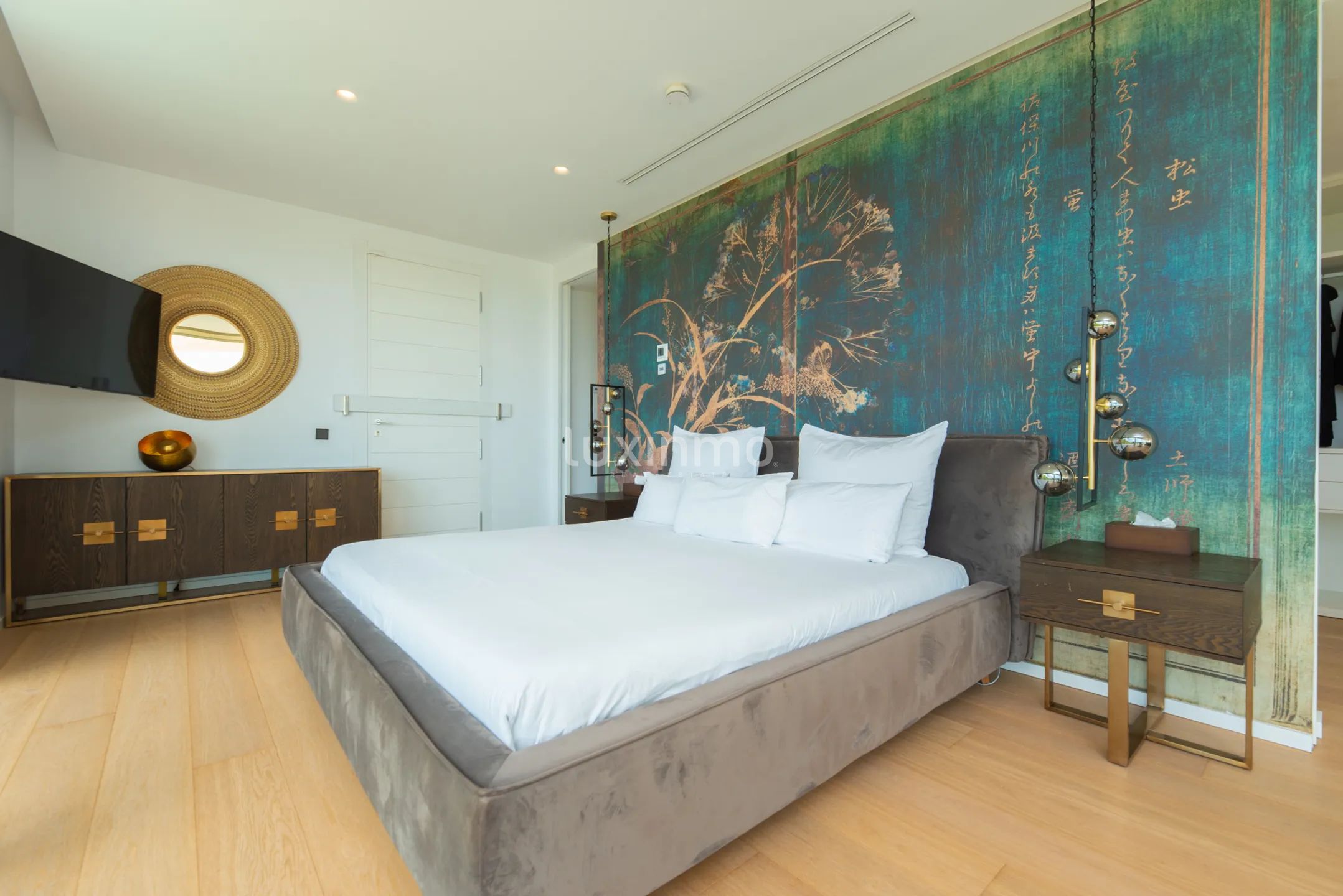 Luxury Villa with Breathtaking Sea Views in Cap Martinet — photo 20