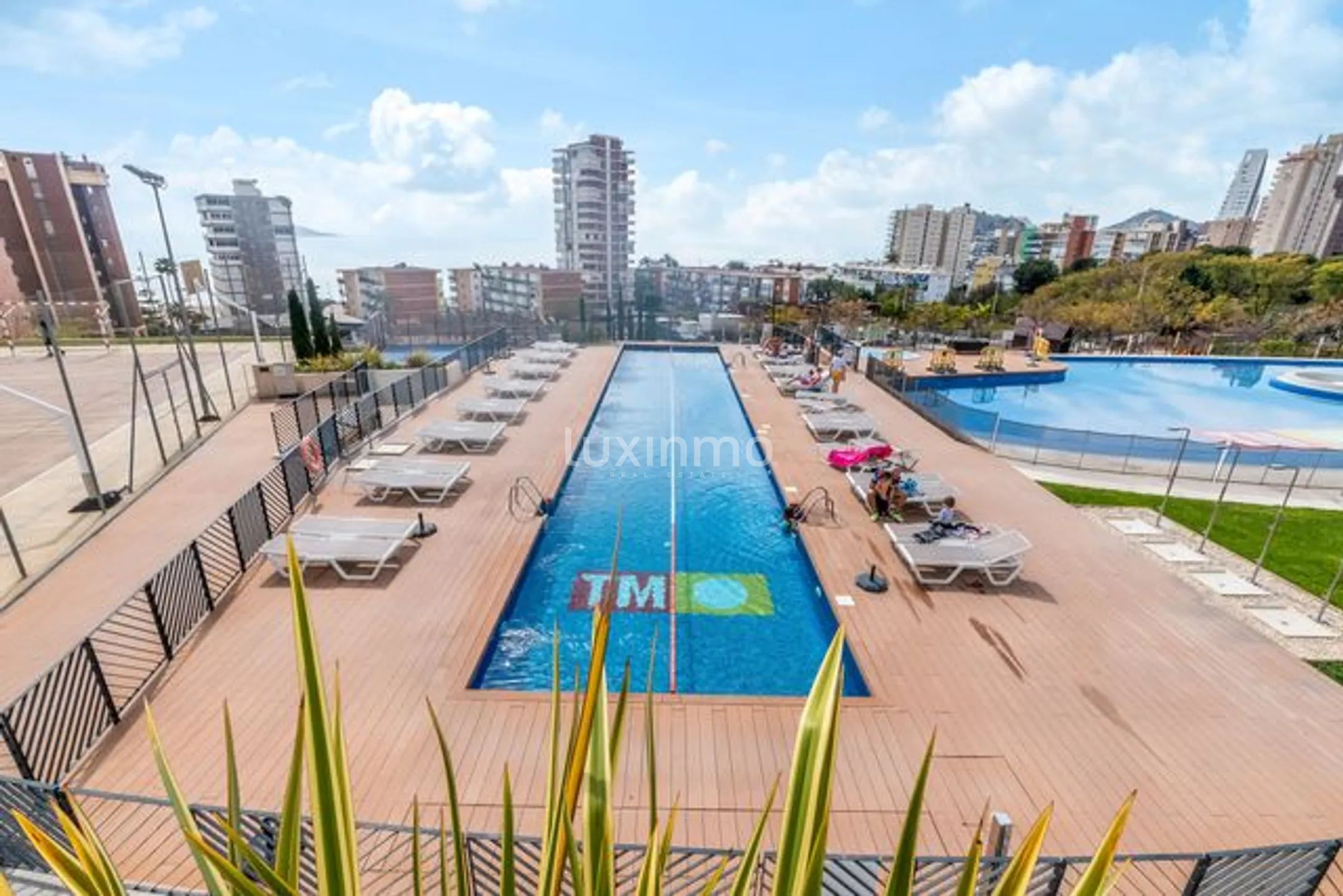 Impresionante Apartamento Moderno de 2 Dormitorios con Vistas al Mar en Playa de Poniente, Benidorm — photo 5