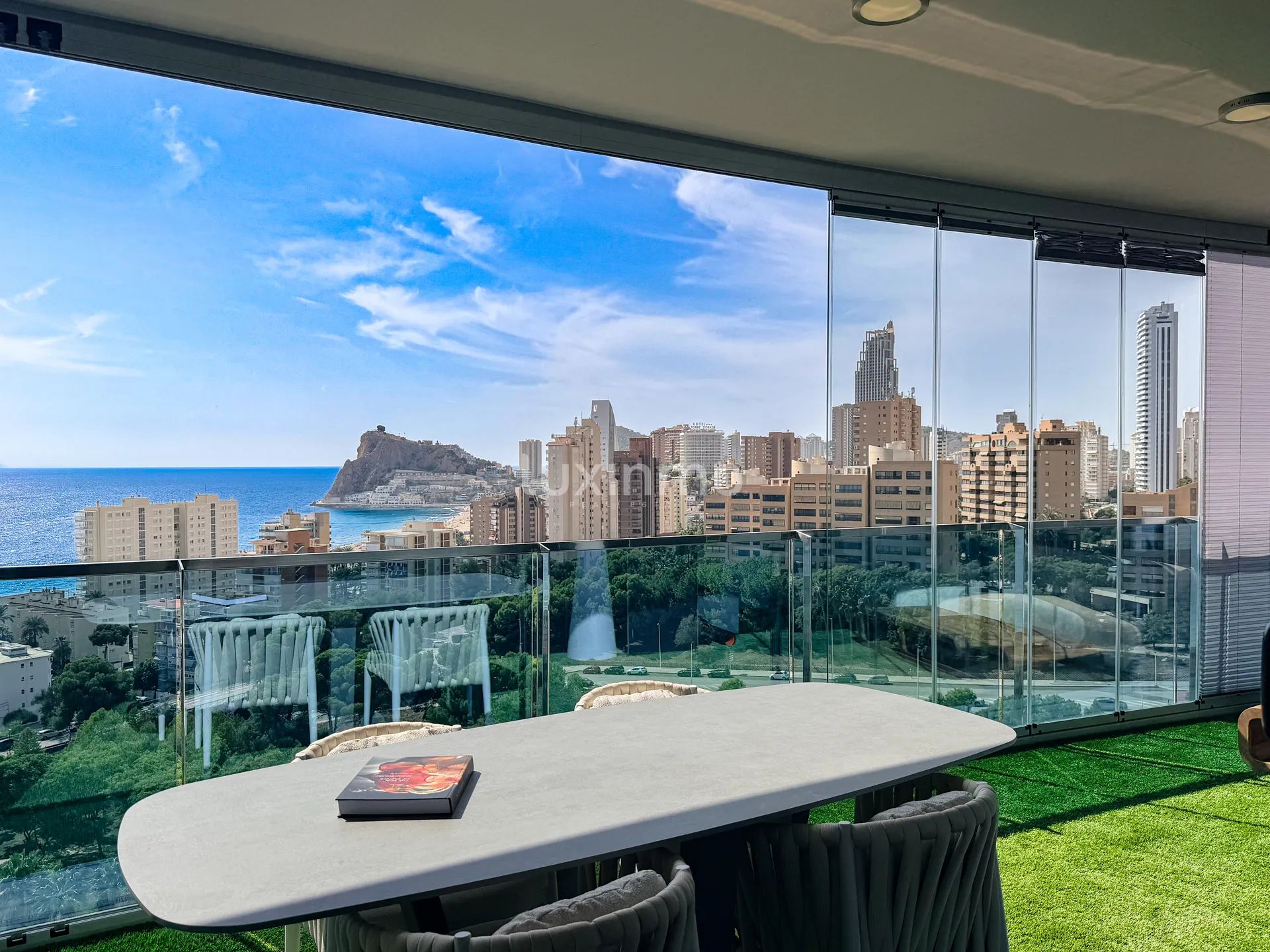 Impresionante apartamento moderno con vistas al mar en Sunset Drive, Benidorm — photo 5