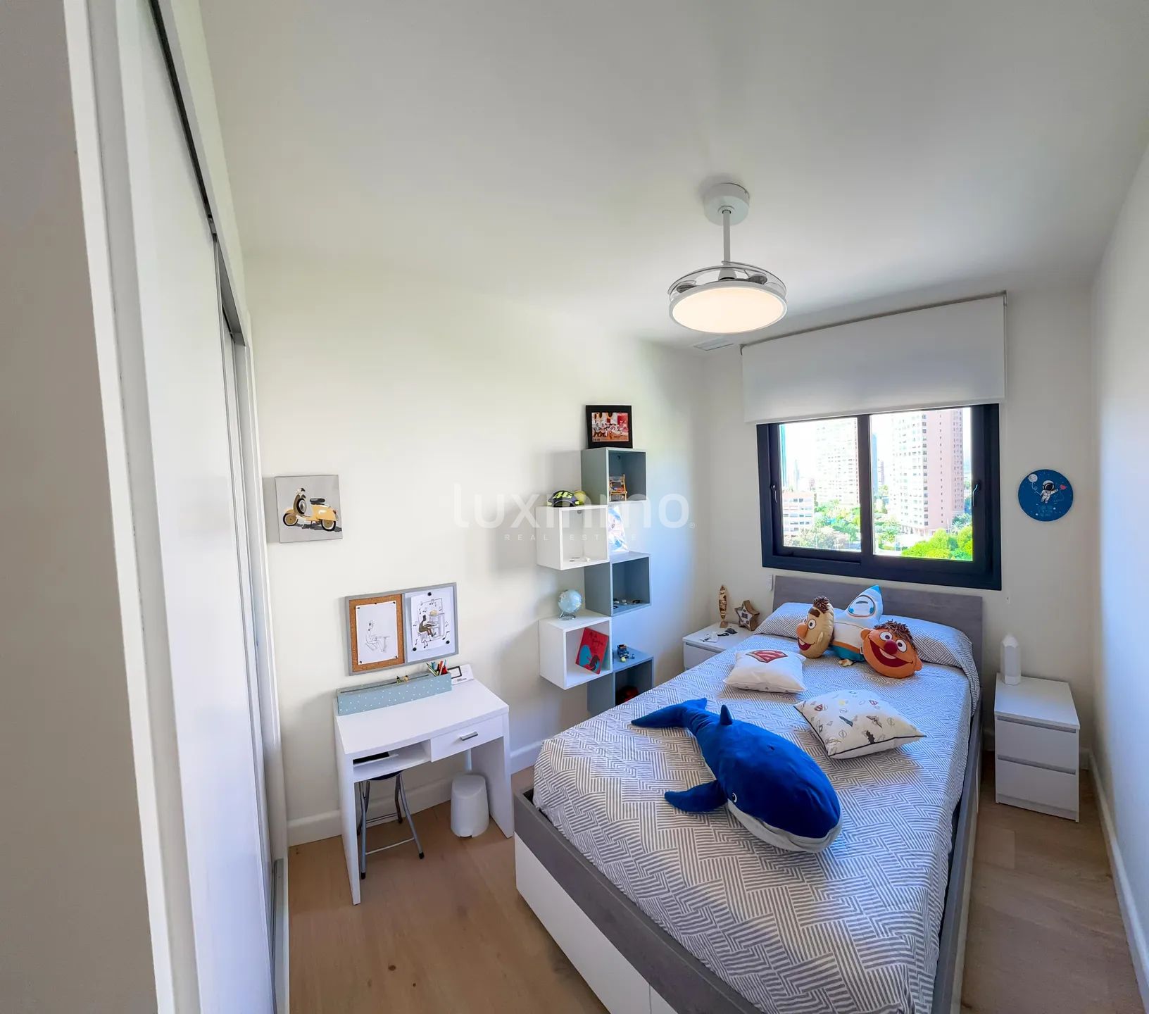 Stunning sea view modern apartment in Sunset Drive, Benidorm — photo 16