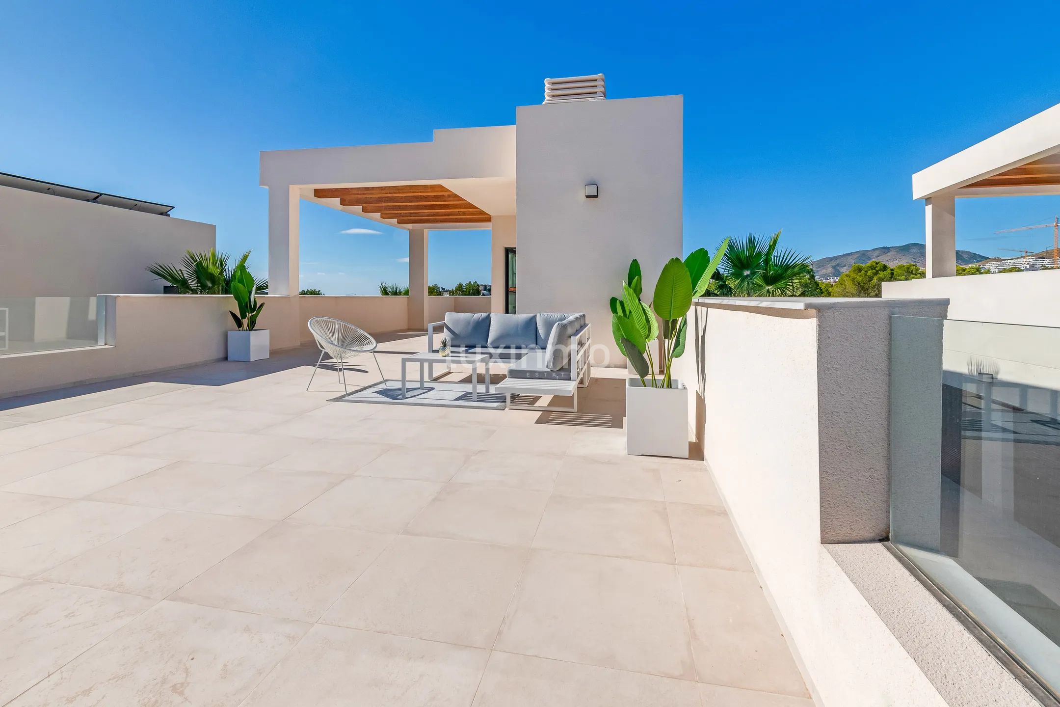 Villa con vistas a la ciudad y a la montaña en alquiler en Finestrat — photo 19
