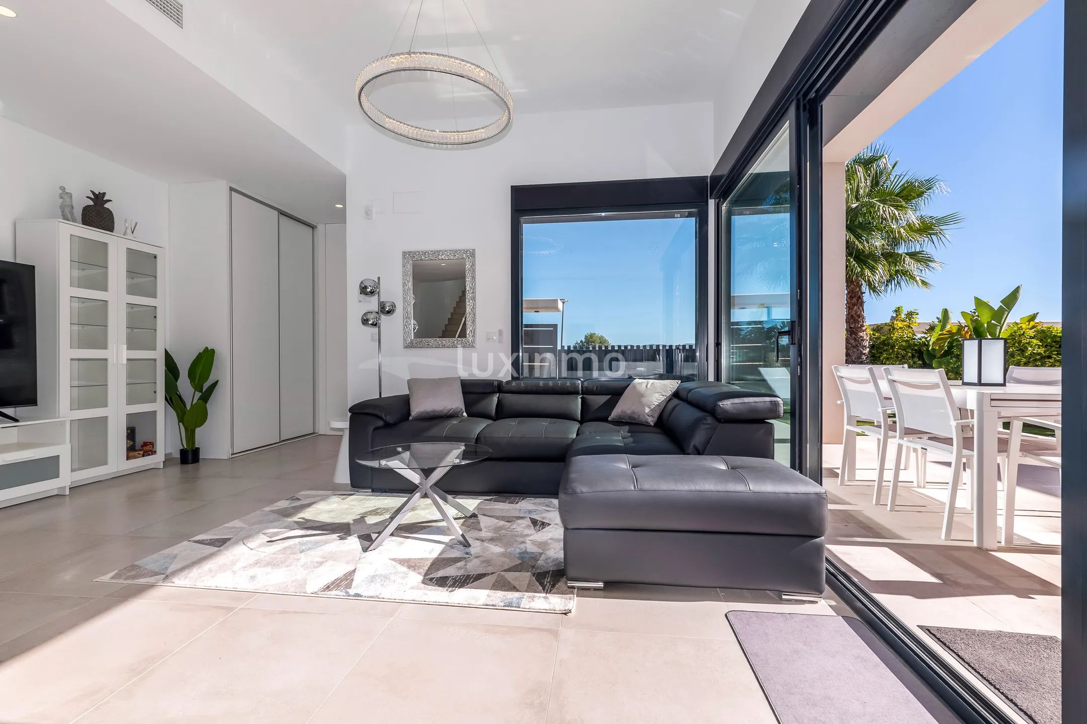 Villa con vistas a la ciudad y a la montaña en alquiler en Finestrat — photo 4