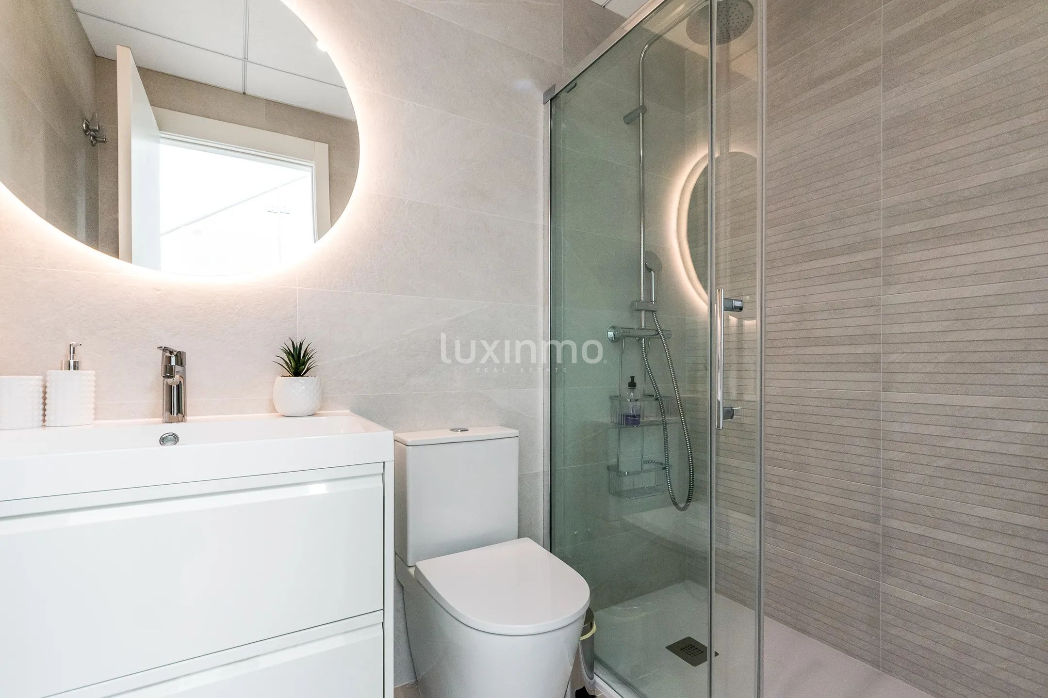 Villa con vistas a la ciudad y a la montaña en alquiler en Finestrat — photo 13