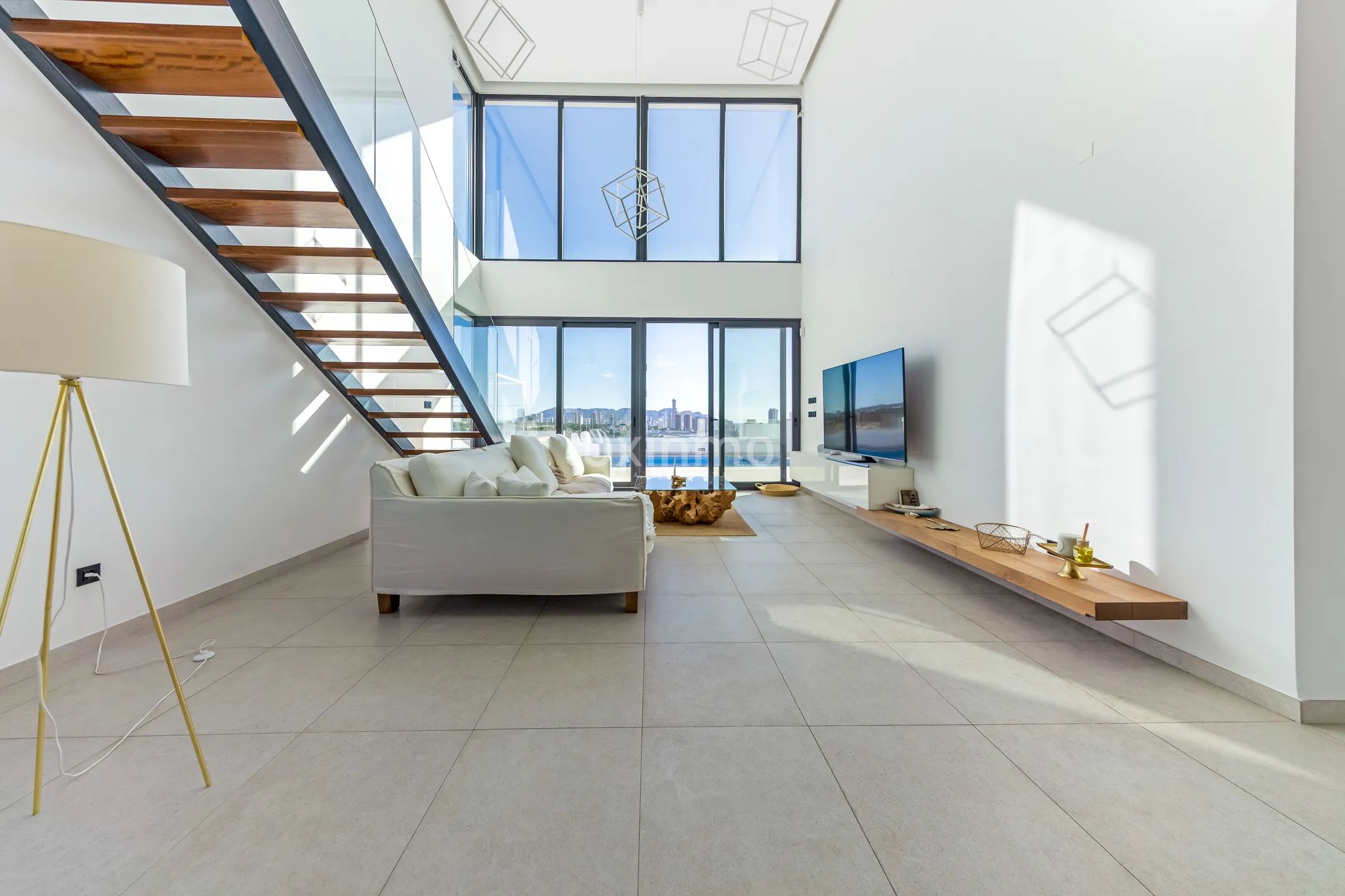 Luxury 3 bed villa with private pool and jacuzzi with sea views in Finestrat for rent — photo 16