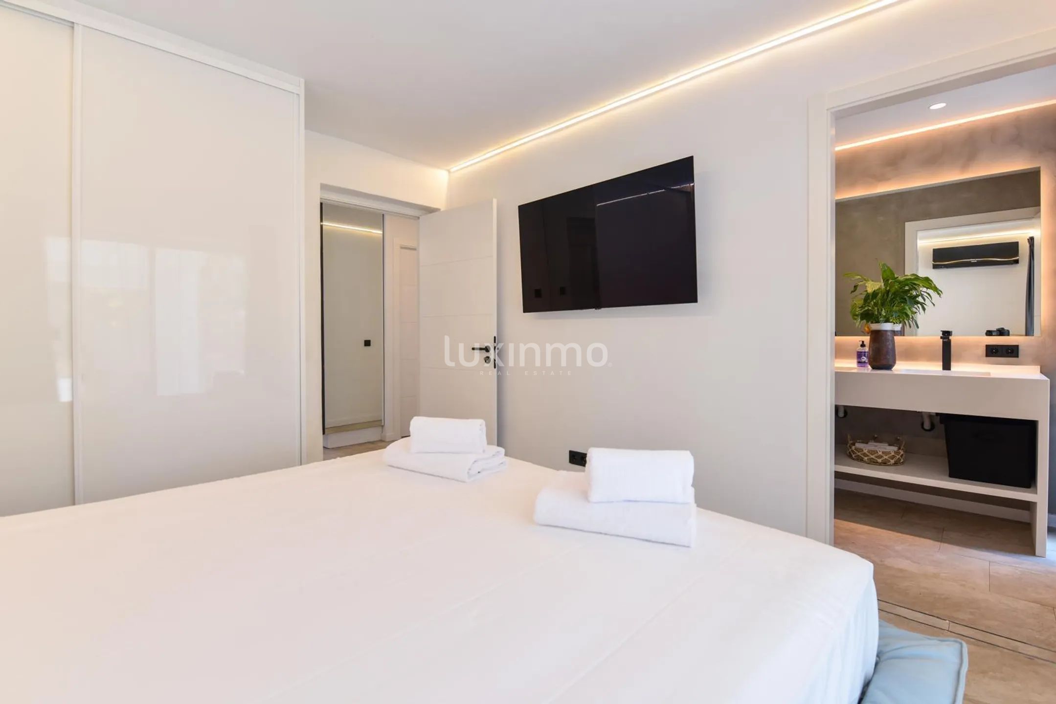 Luxury Long-Term Rental Villa in San José, Ibiza — photo 50