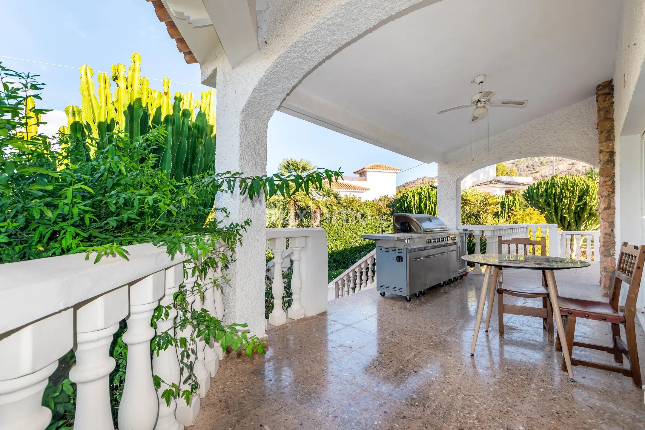 House with private pool for sale in Albir — photo 2