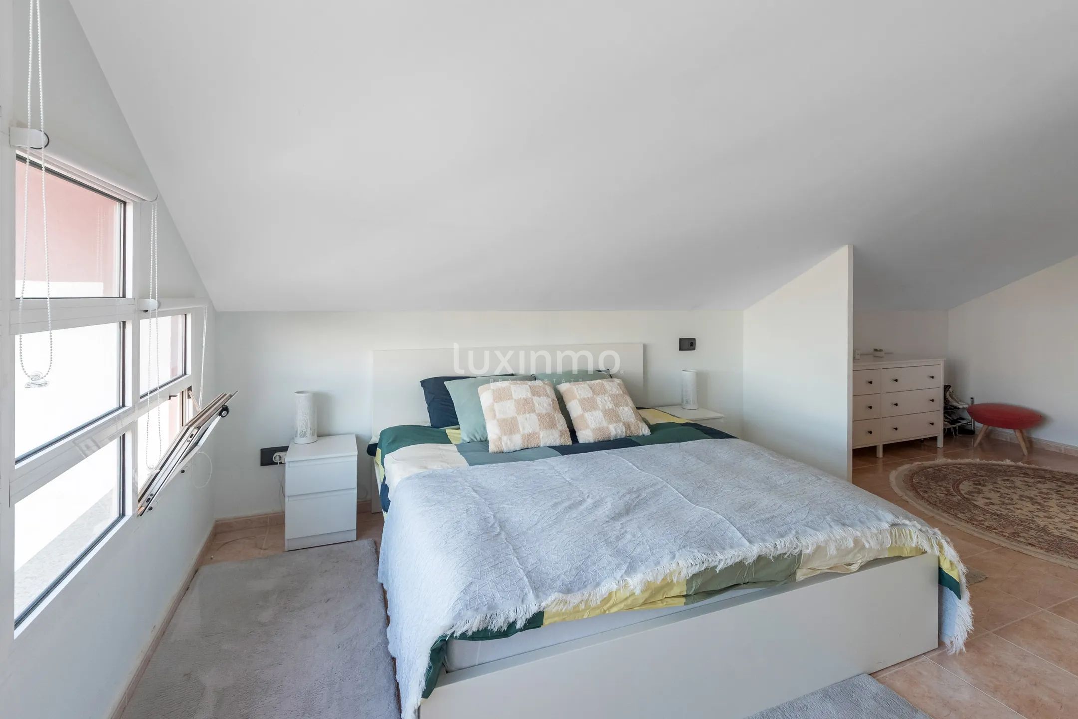 Stunning 5-Bedroom Modern Detached House with Sea Views in Mutxamel — photo 8