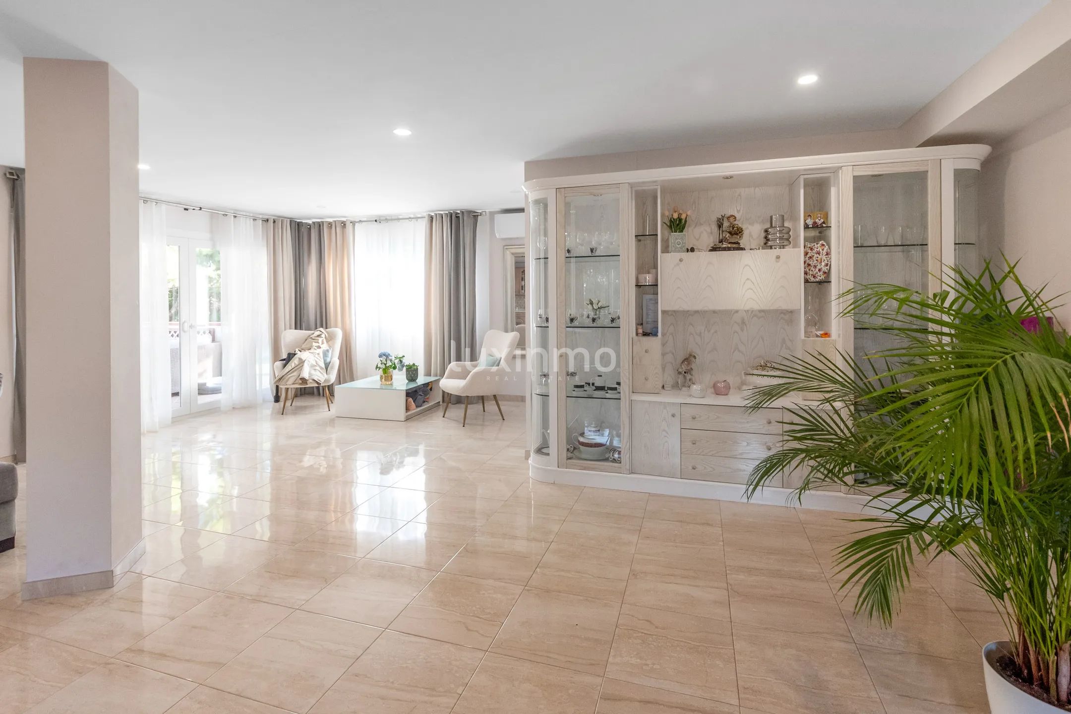 Stunning 5-Bedroom Modern Detached House with Sea Views in Mutxamel — photo 42