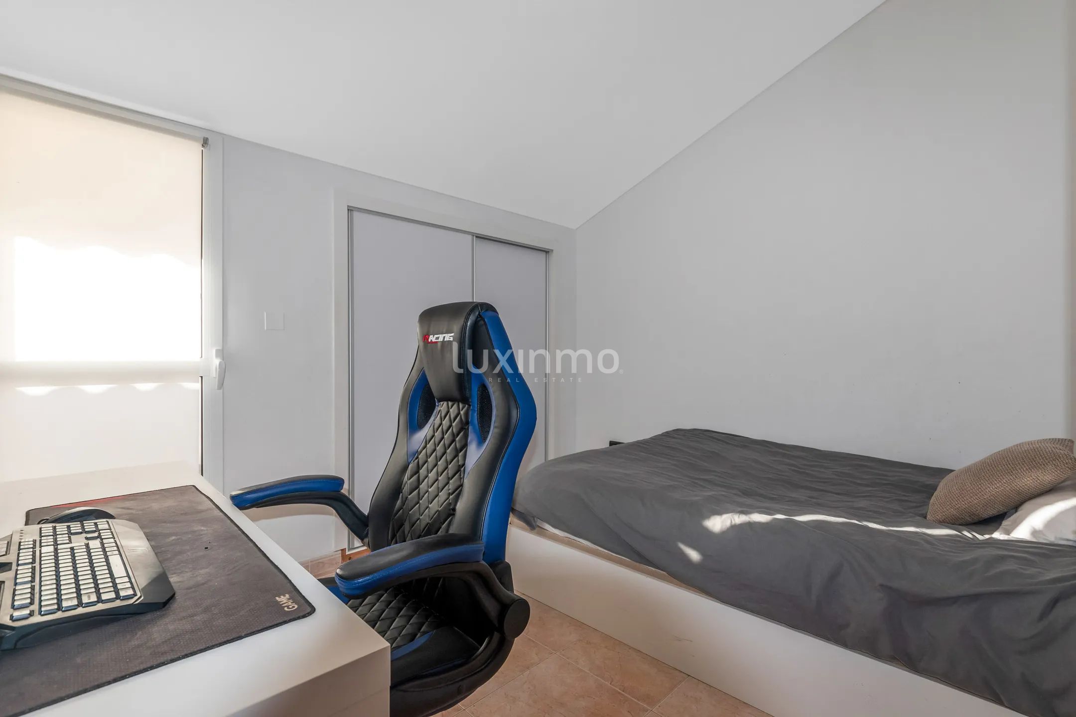 Stunning 5-Bedroom Modern Detached House with Sea Views in Mutxamel — photo 3
