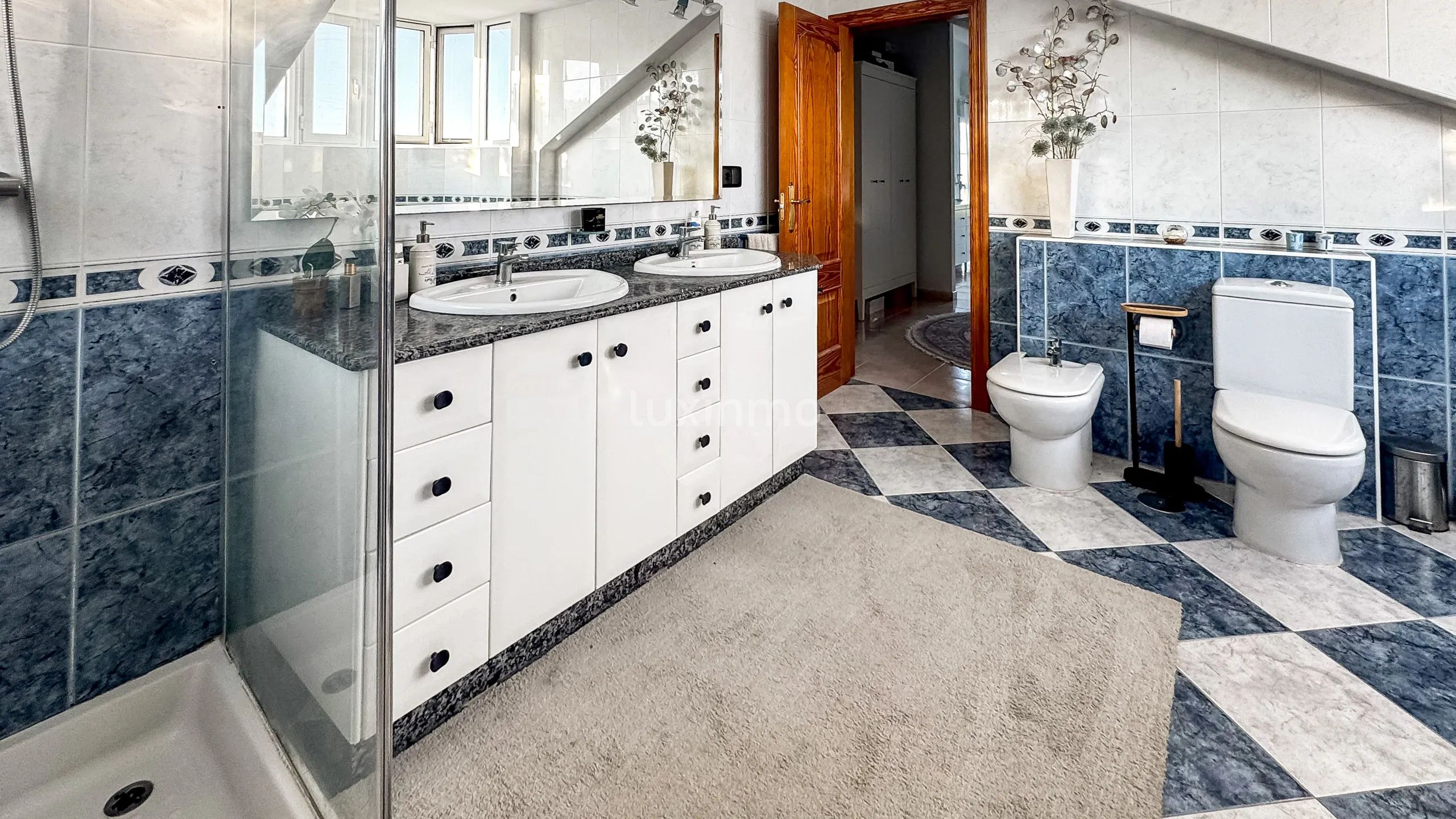 Stunning 5-Bedroom Modern Detached House with Sea Views in Mutxamel — photo 46