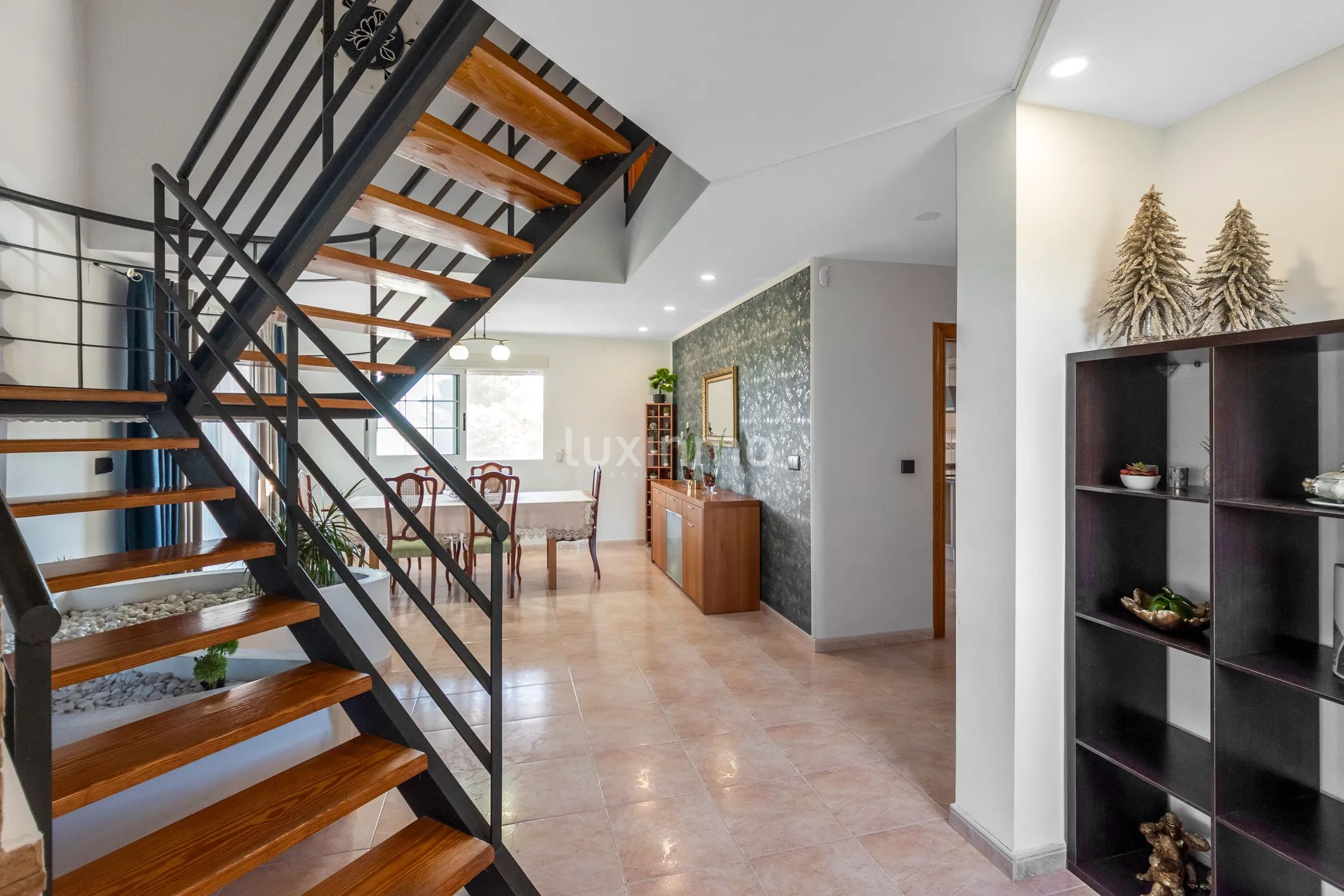 Stunning 5-Bedroom Modern Detached House with Sea Views in Mutxamel — photo 49