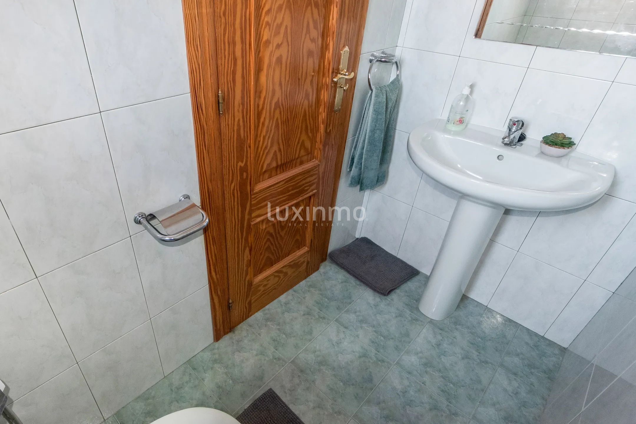 Stunning 5-Bedroom Modern Detached House with Sea Views in Mutxamel — photo 28