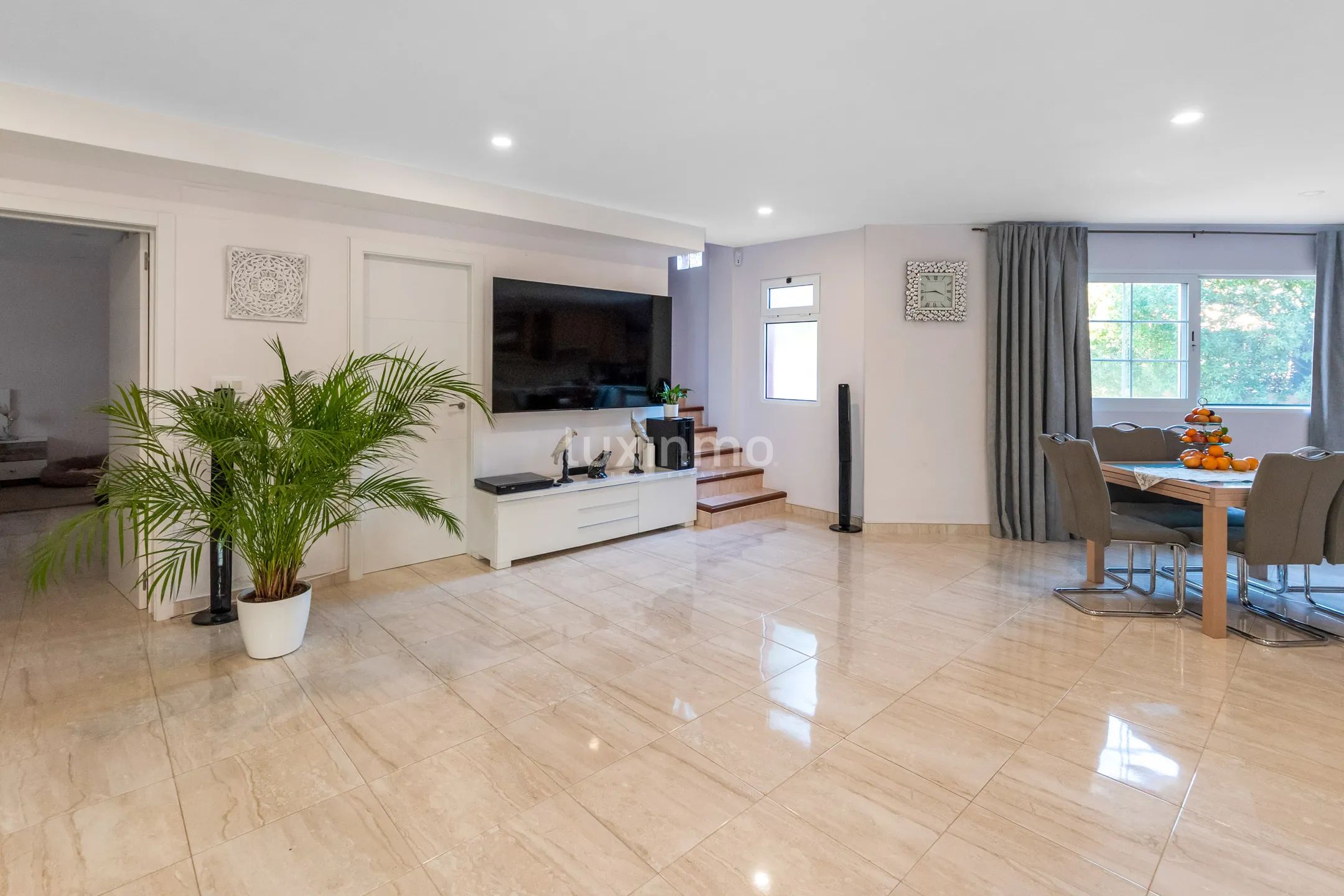 Stunning 5-Bedroom Modern Detached House with Sea Views in Mutxamel — photo 21