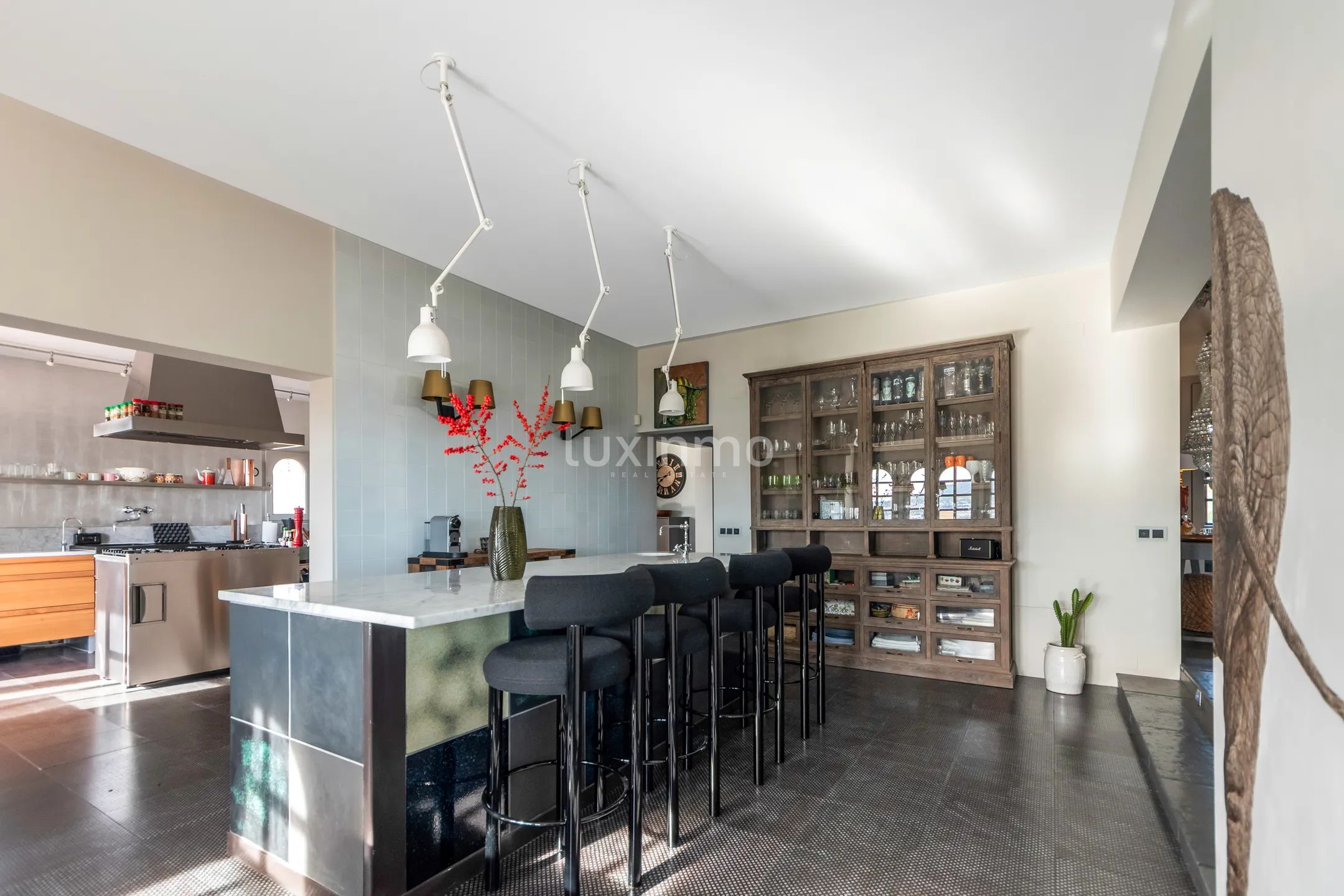 Majestetisk villa med havutsikt til salgs i Altea — photo 18