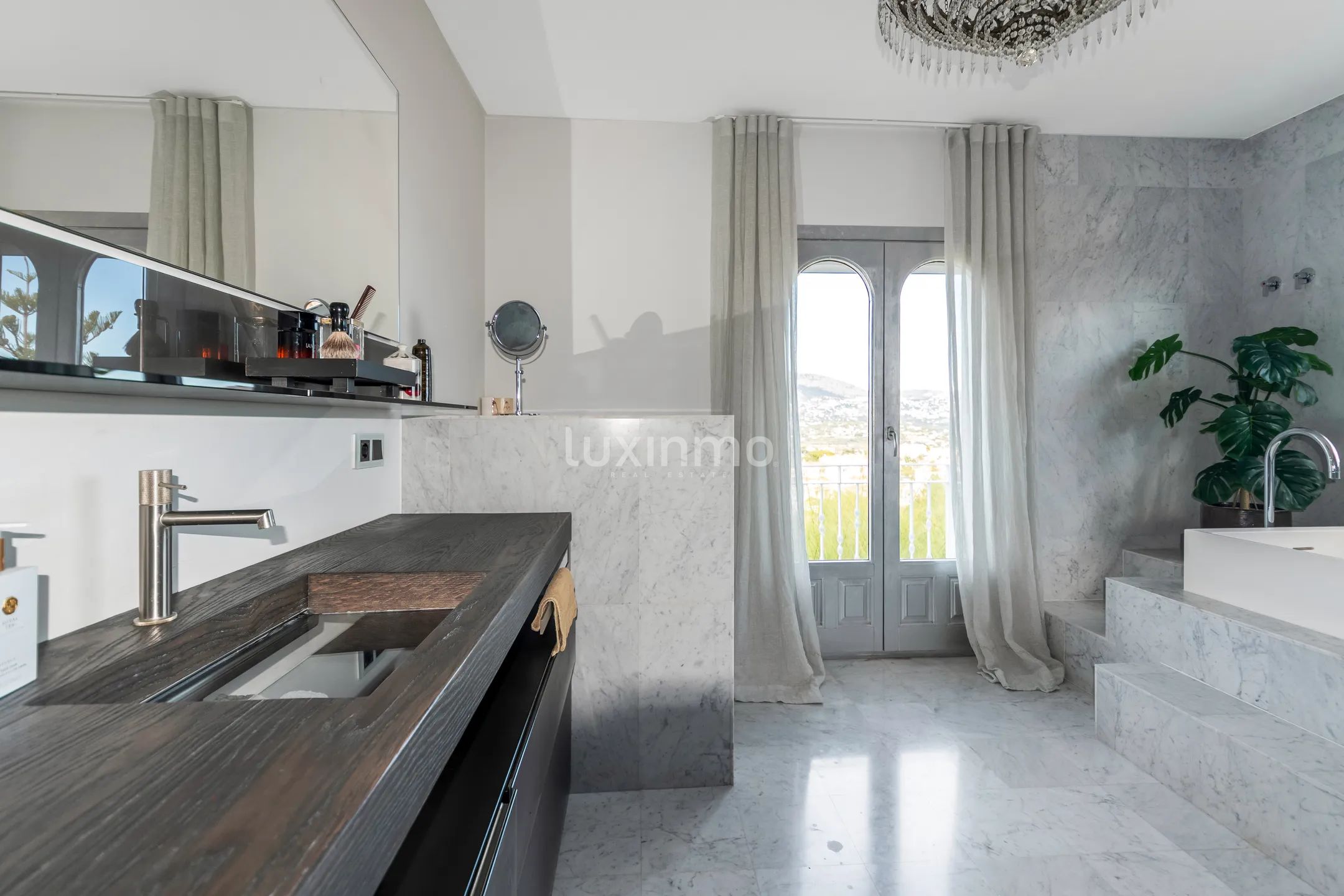 Majestetisk villa med havutsikt til salgs i Altea — photo 24