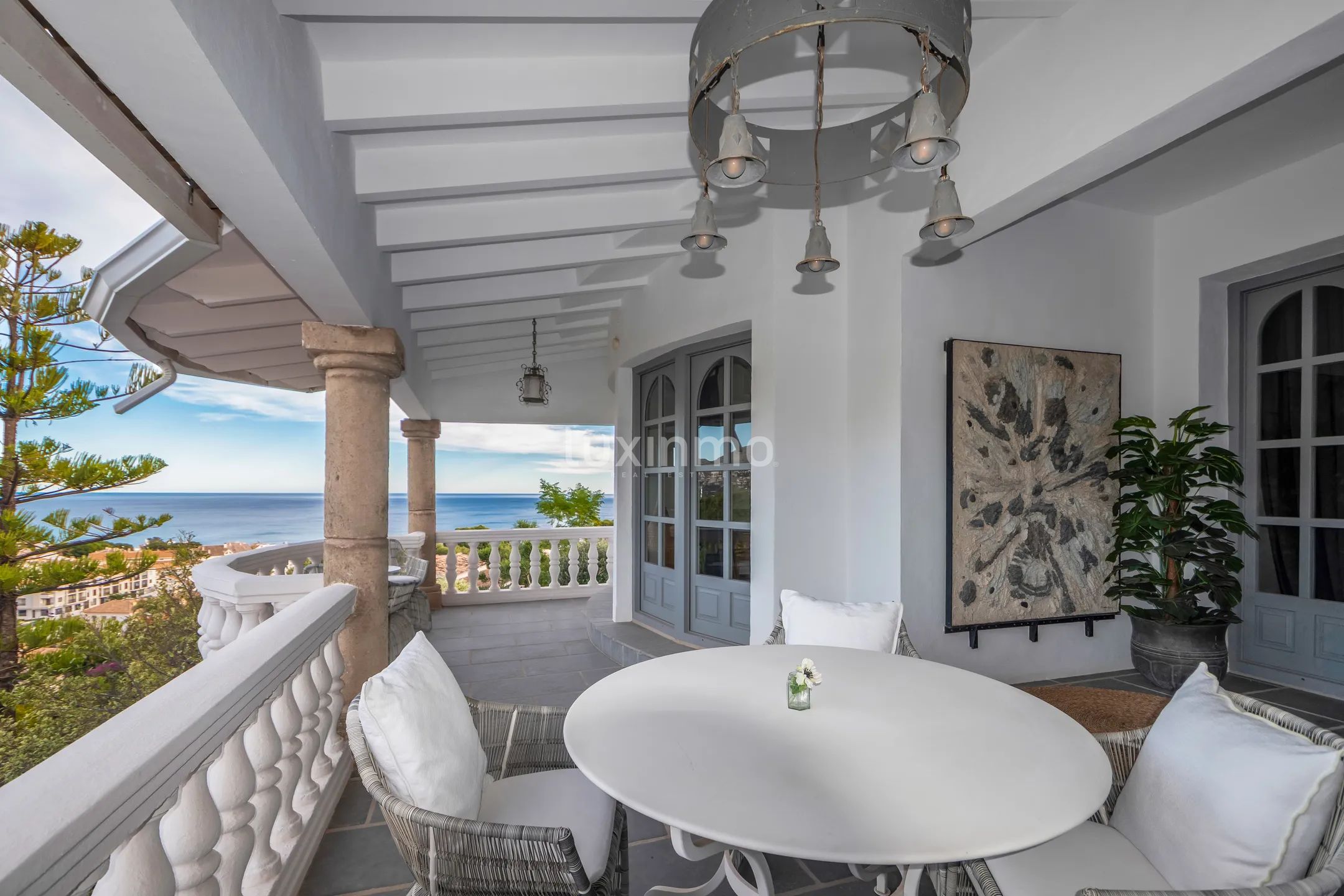 Majestetisk villa med havutsikt til salgs i Altea — photo 10