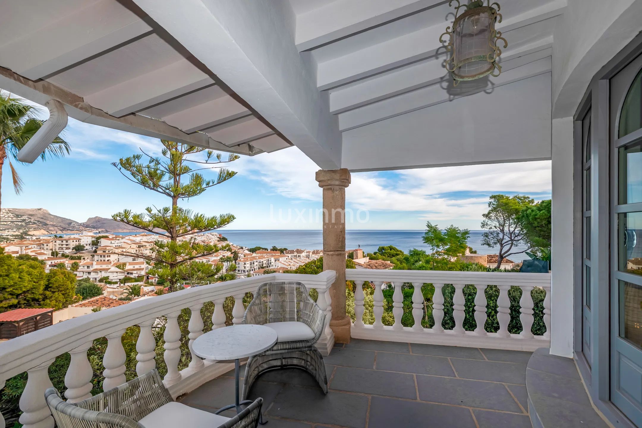 Majestetisk villa med havutsikt til salgs i Altea — photo 11