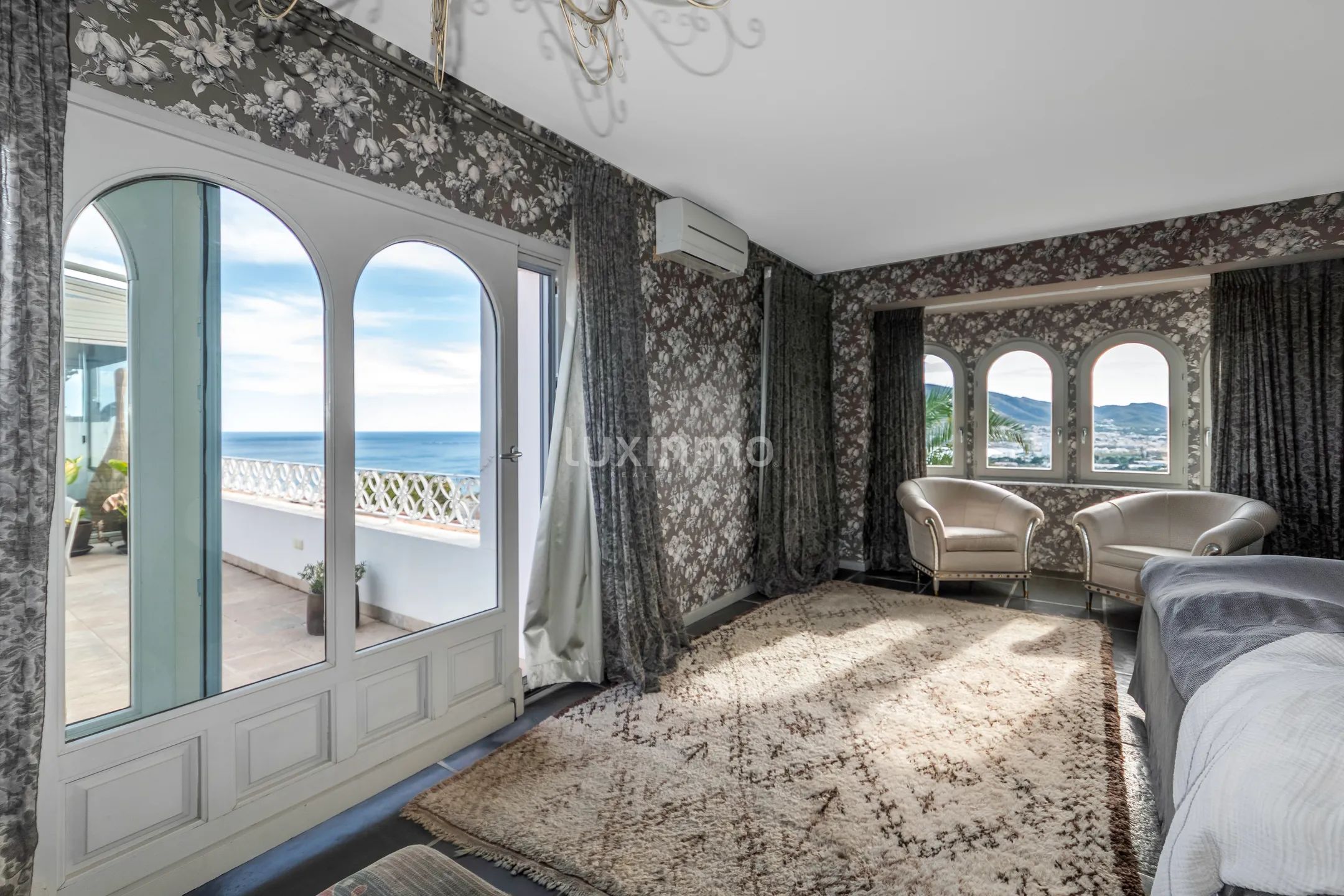 Majestetisk villa med havutsikt til salgs i Altea — photo 22