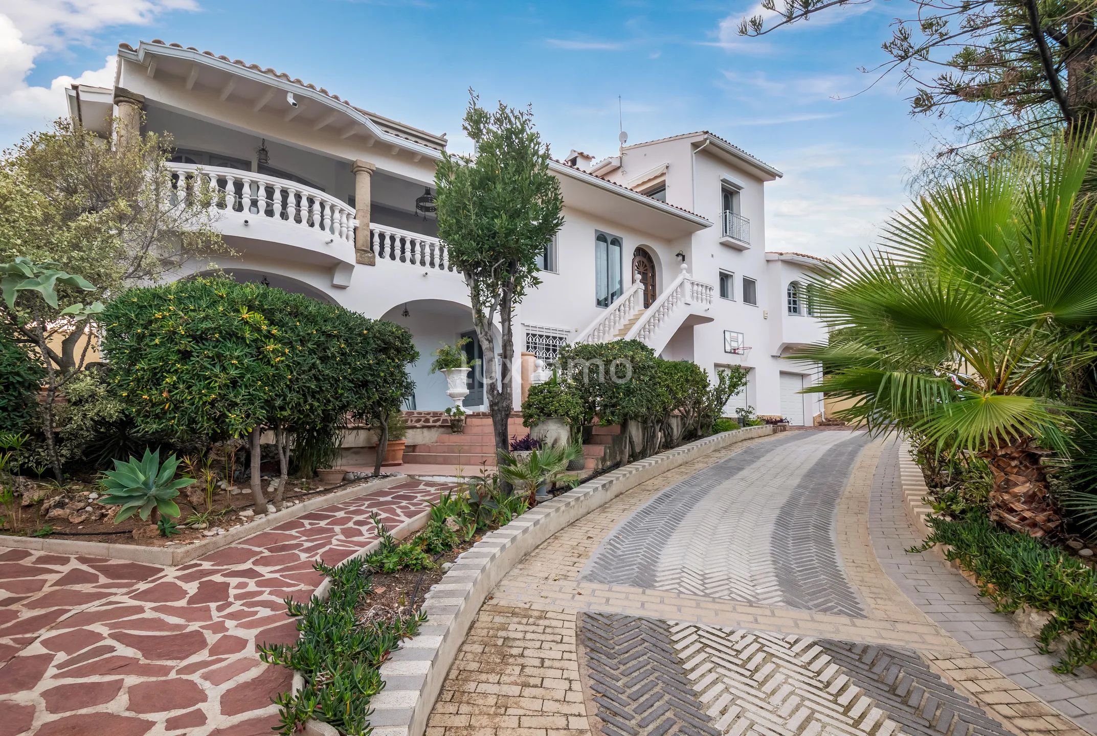 Majestic villa with sea views for sale in Altea — photo 43