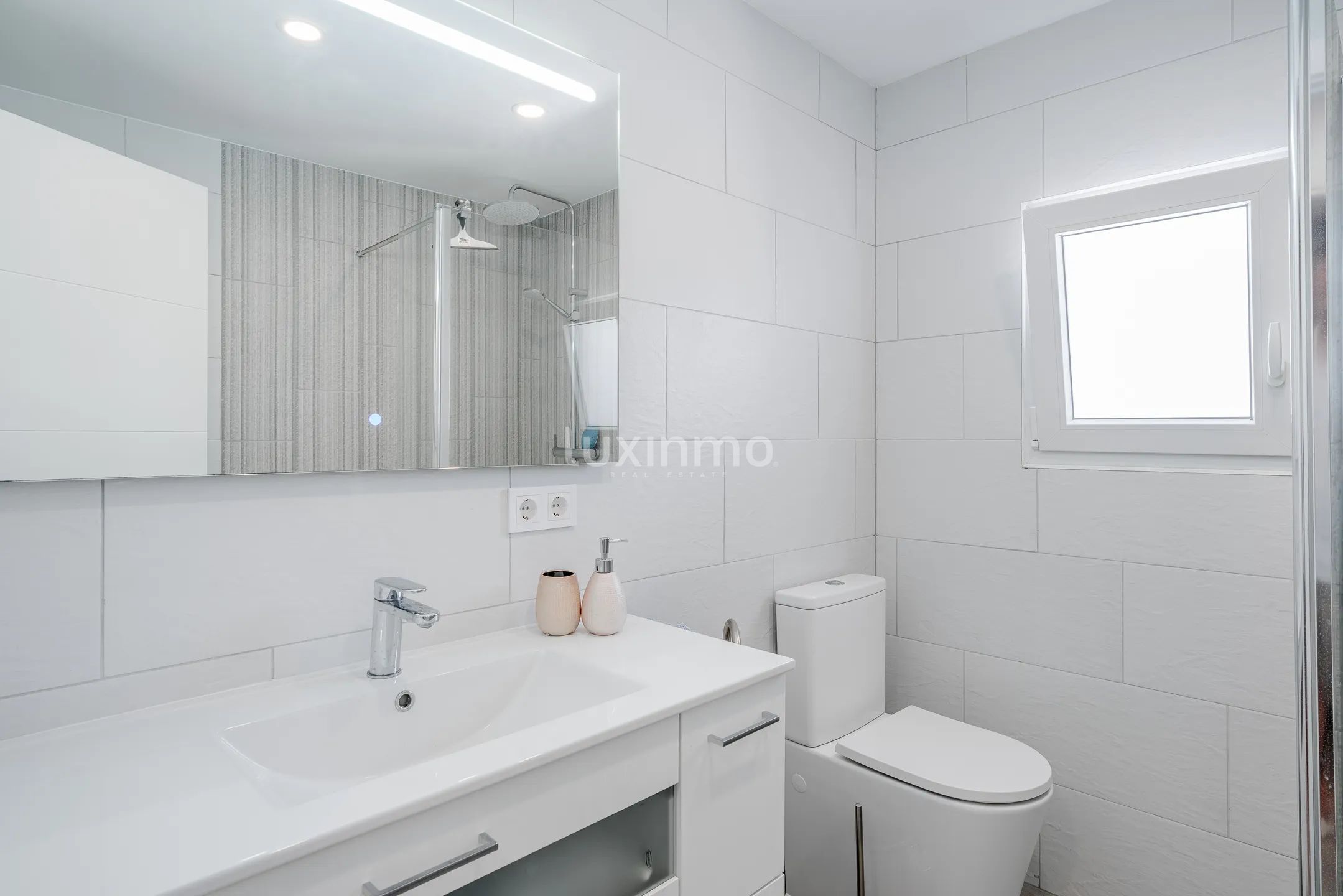 Wunderschöne renovierte Villa mit Meerblick in Calpe, Costa Blanca — photo 23