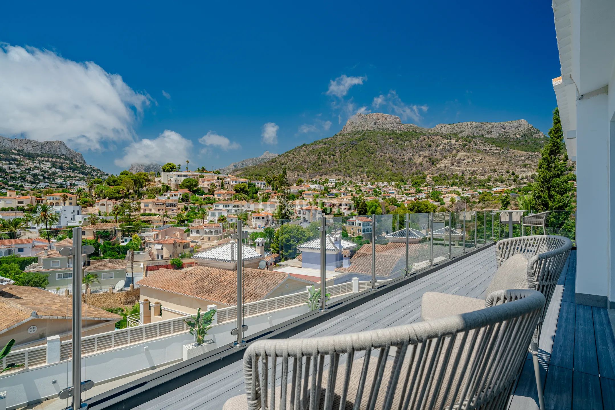 Stunning remodeled sea view villa in Calpe, Costa Blanca — photo 39