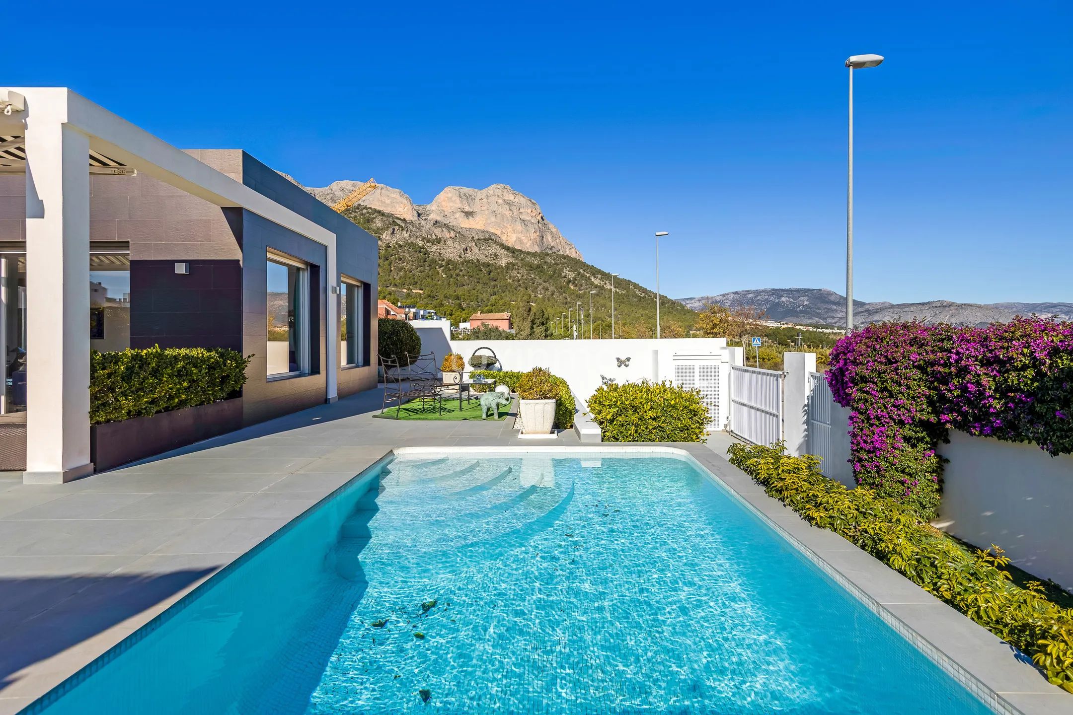 Modern 2 bedroom villa for sale with open views in Polop