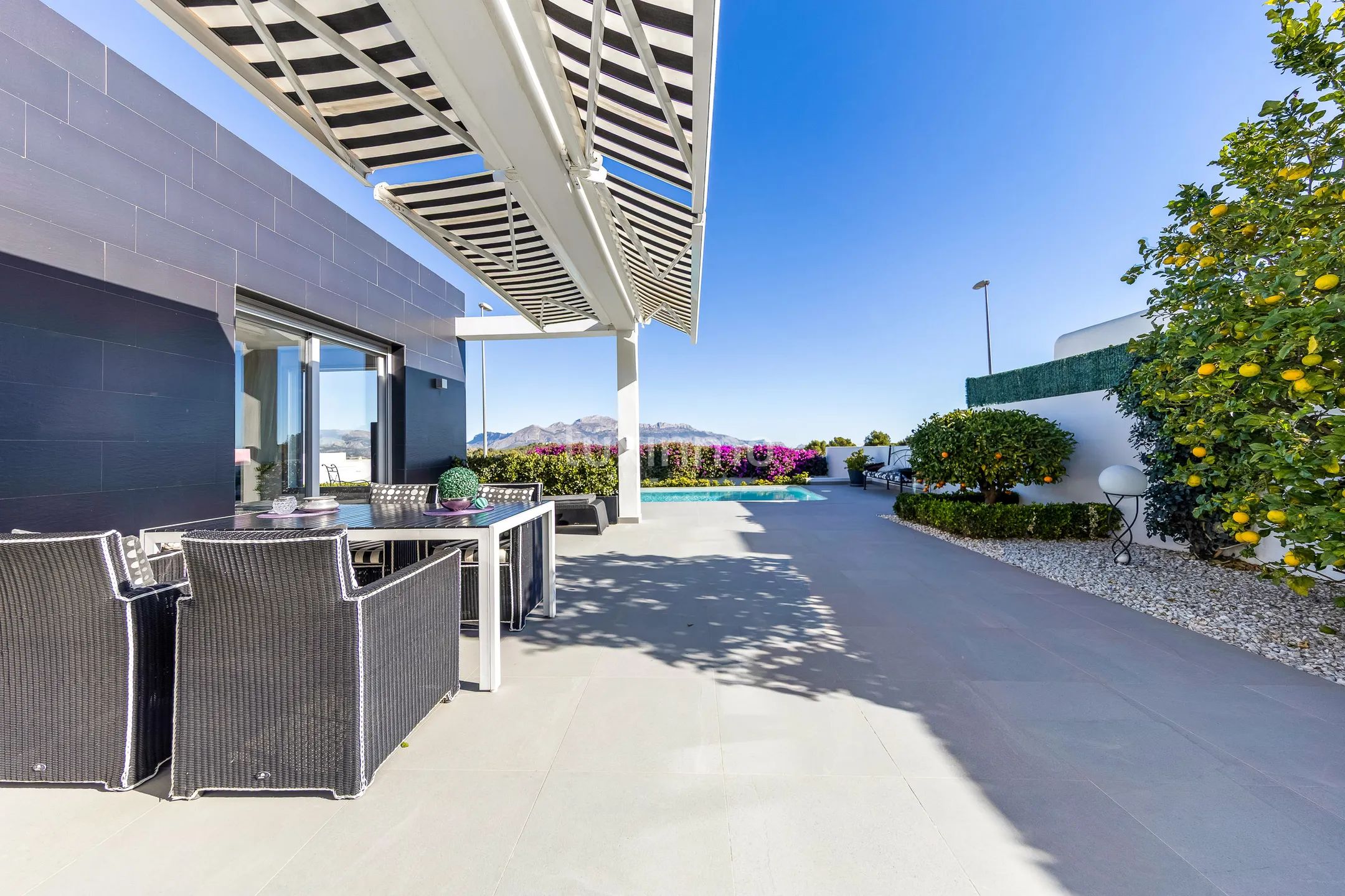 Modern 2 bedroom villa for sale with open views in Polop — photo 5