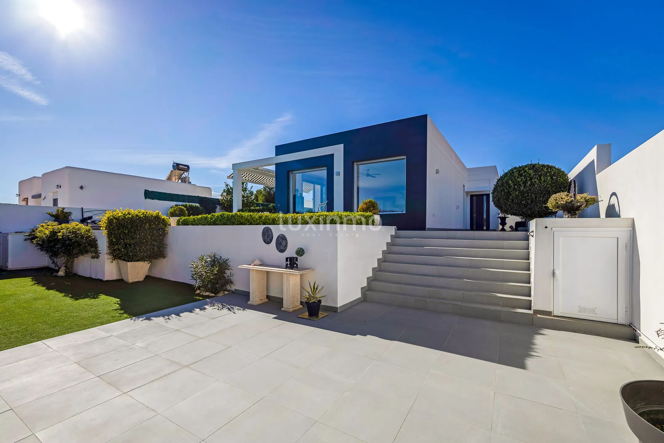 Modern 2 bedroom villa for sale with open views in Polop — photo 4