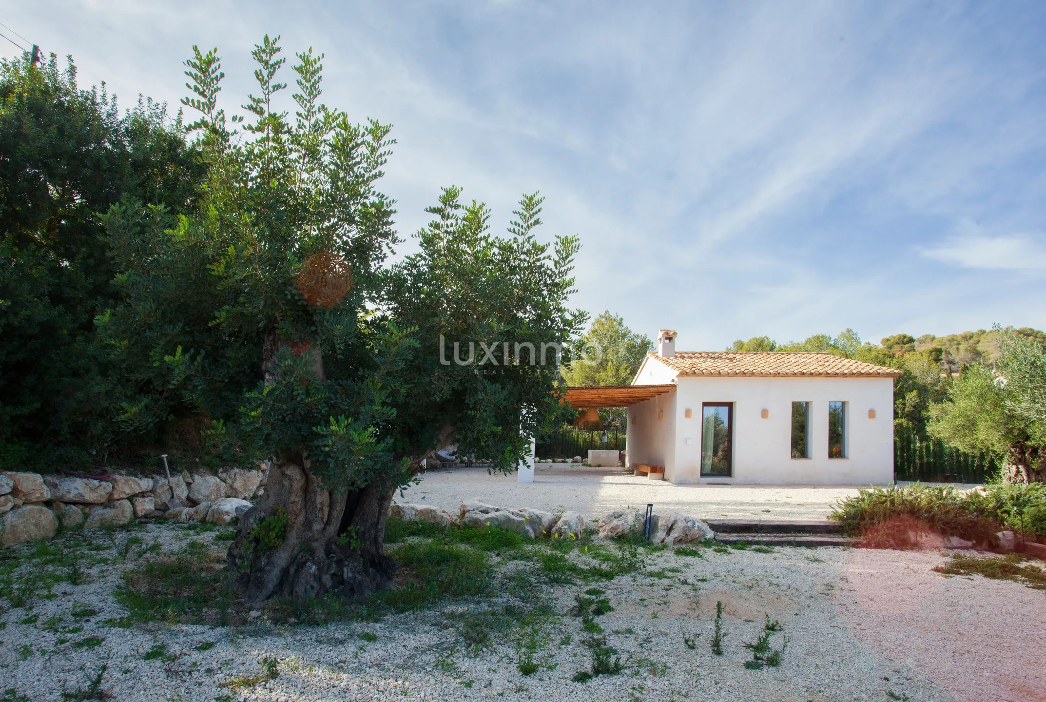 Encantadora casa independiente con vistas panorámicas en alquiler en Benissa La Fustera — photo 2