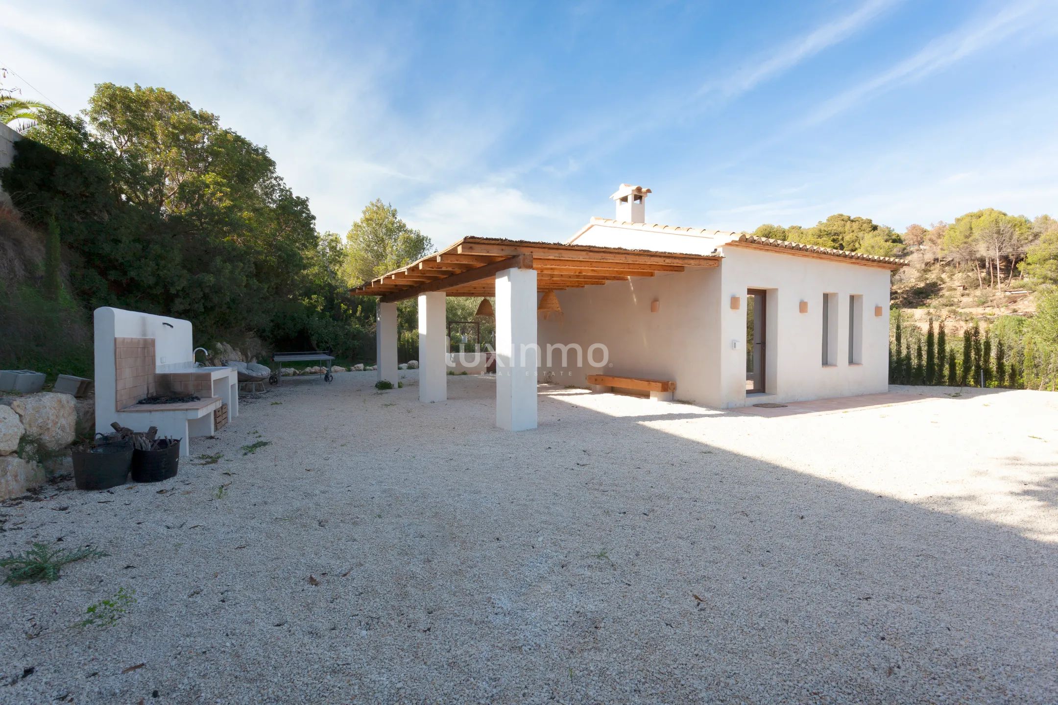 Encantadora casa independiente con vistas panorámicas en alquiler en Benissa La Fustera — photo 3