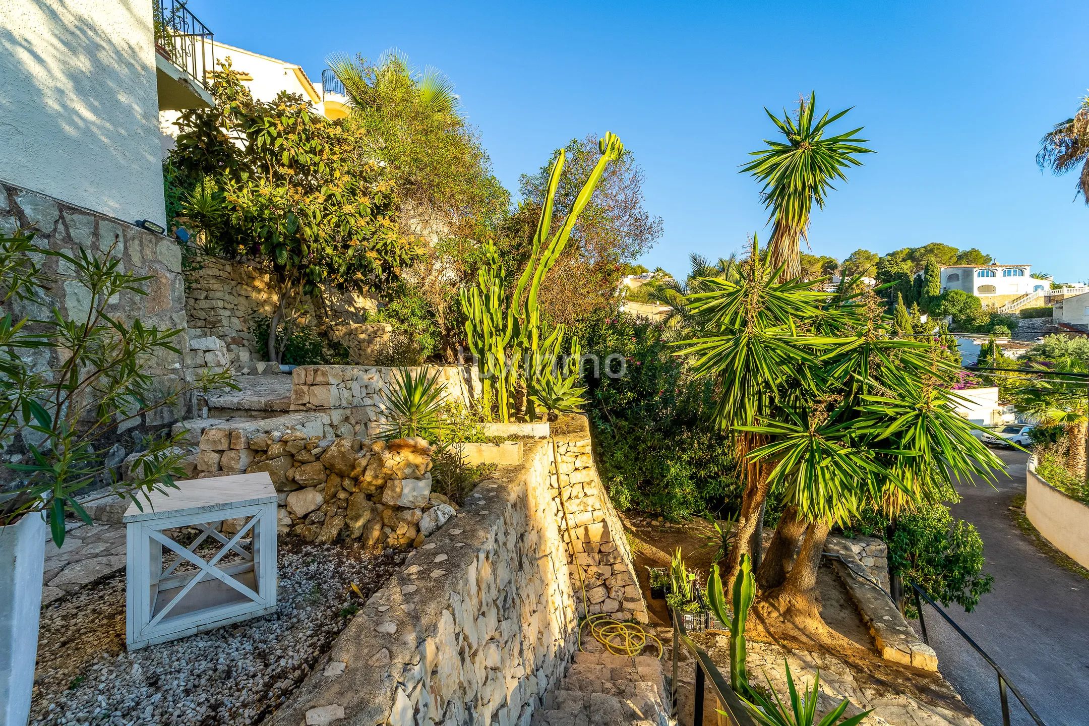 Mediterranean villa with sea views and sunny south-facing orientation in Benissa — photo 25