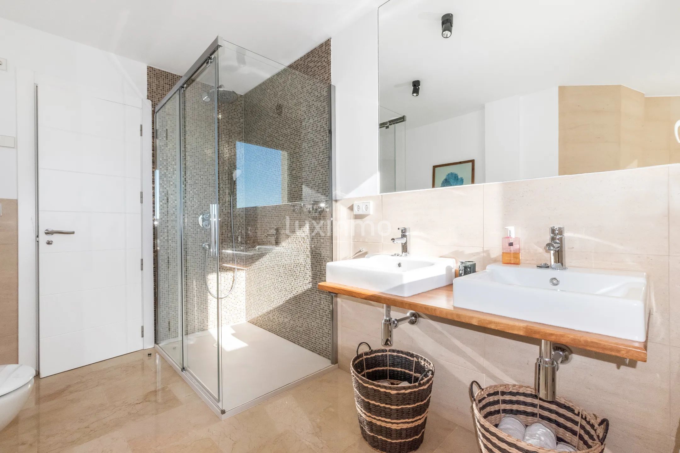 Villa with sea views for sale in Altea — photo 16