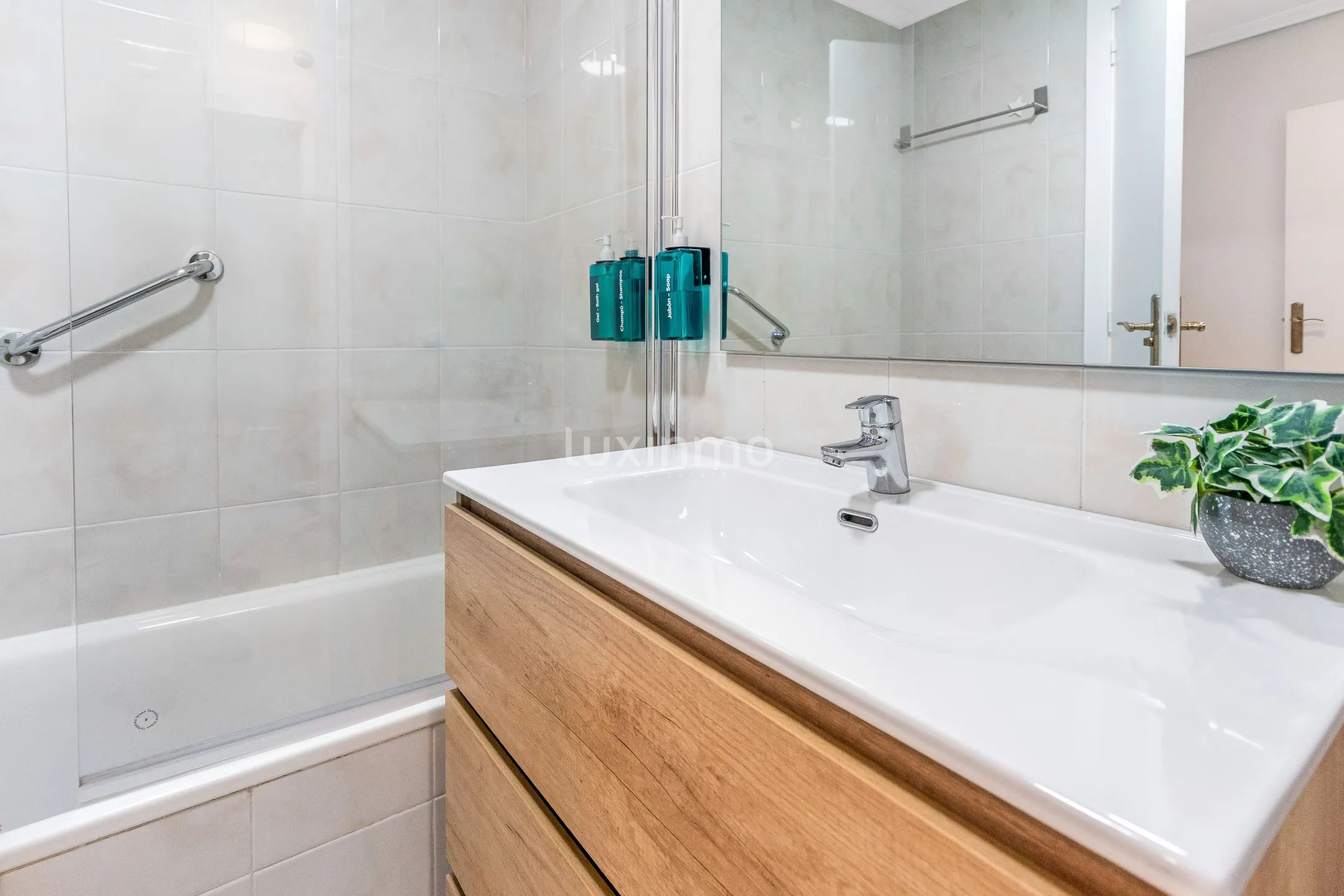 Очаровательный средиземноморский таунхаус с видом на море в Гольф Баия, Финестрат — photo 15