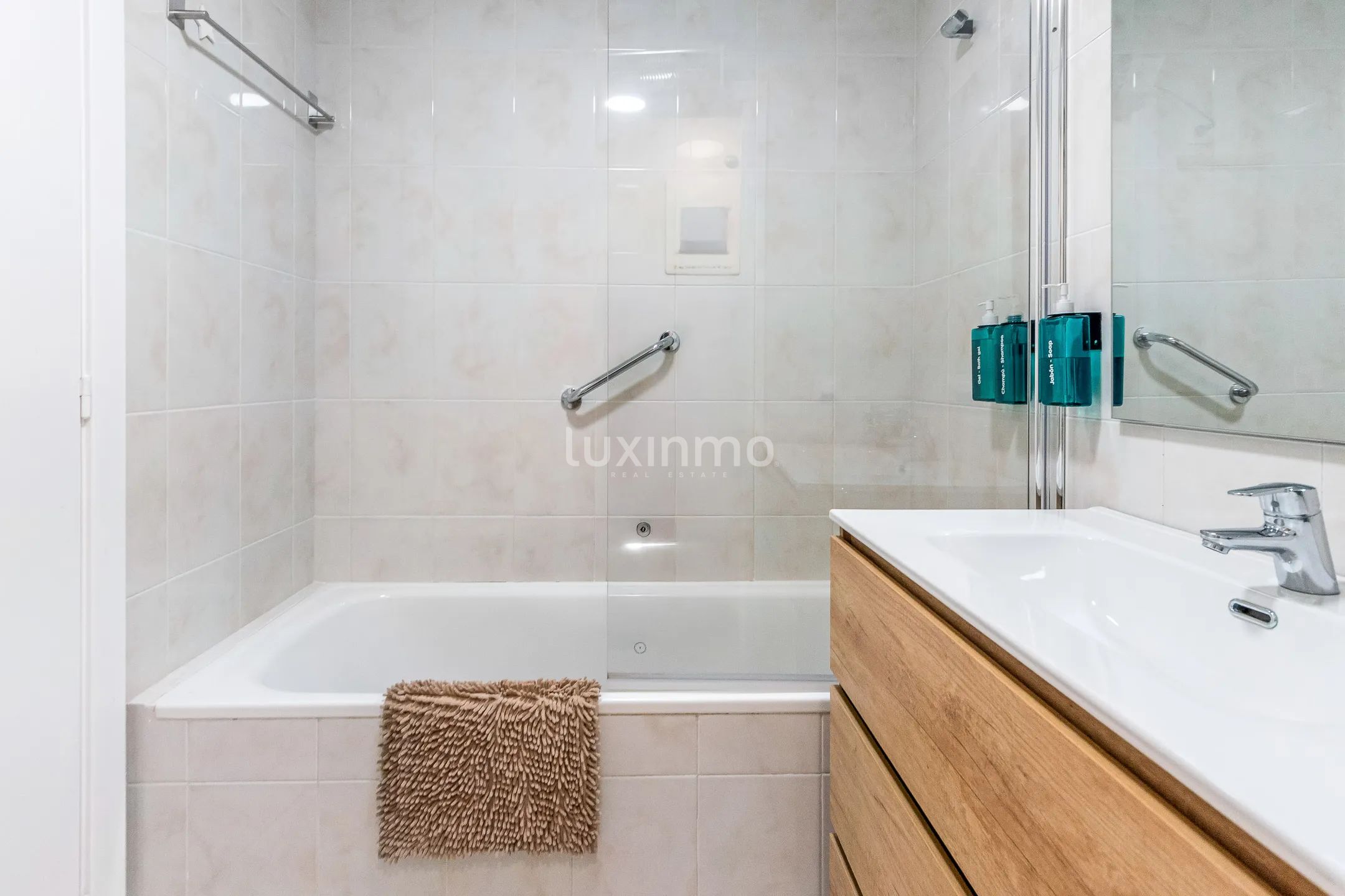 Очаровательный средиземноморский таунхаус с видом на море в Гольф Баия, Финестрат — photo 16