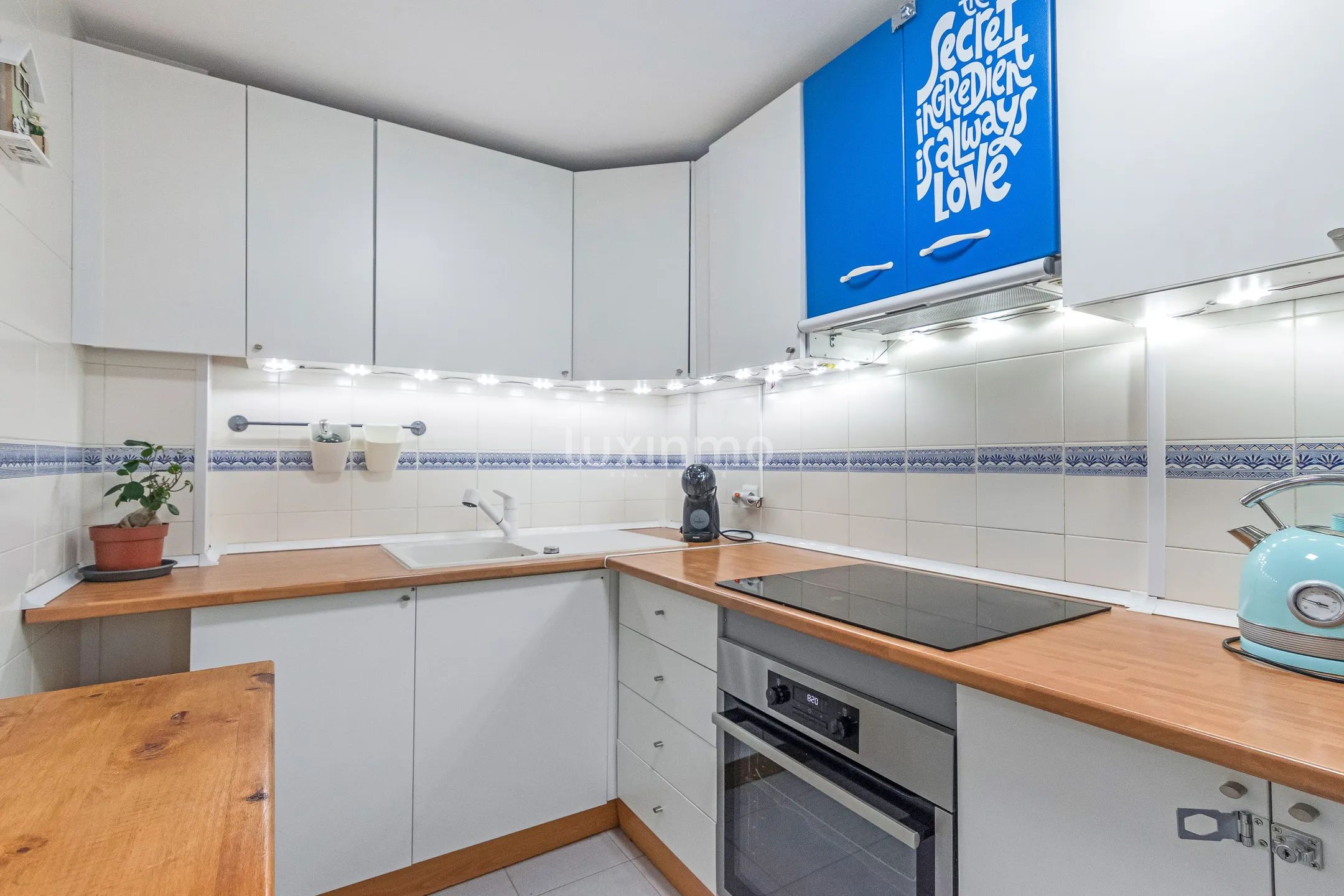 Очаровательный средиземноморский таунхаус с видом на море в Гольф Баия, Финестрат — photo 19