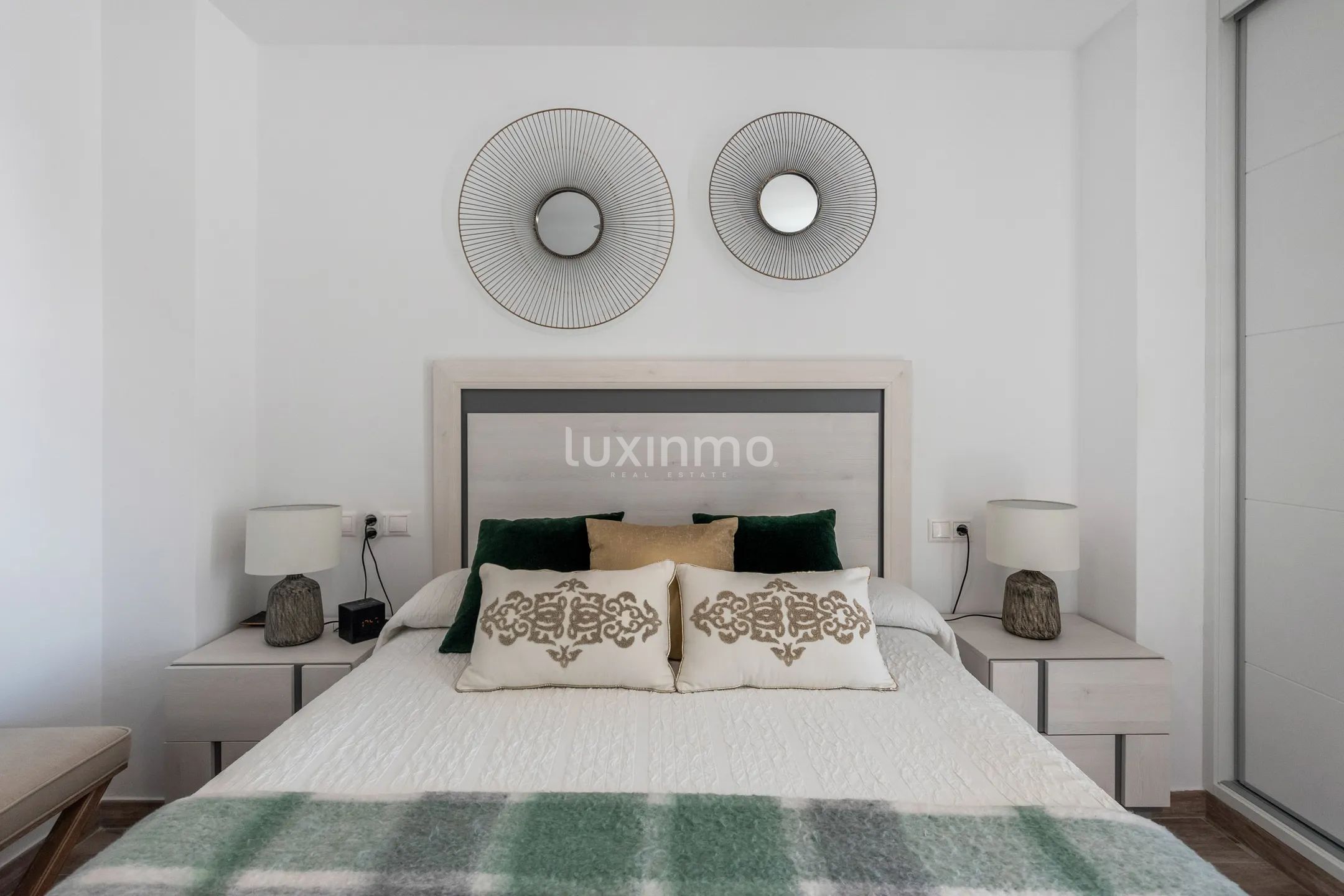 Prachtig gerenoveerd appartement met uitzicht op zee in Playa Poniente — photo 20