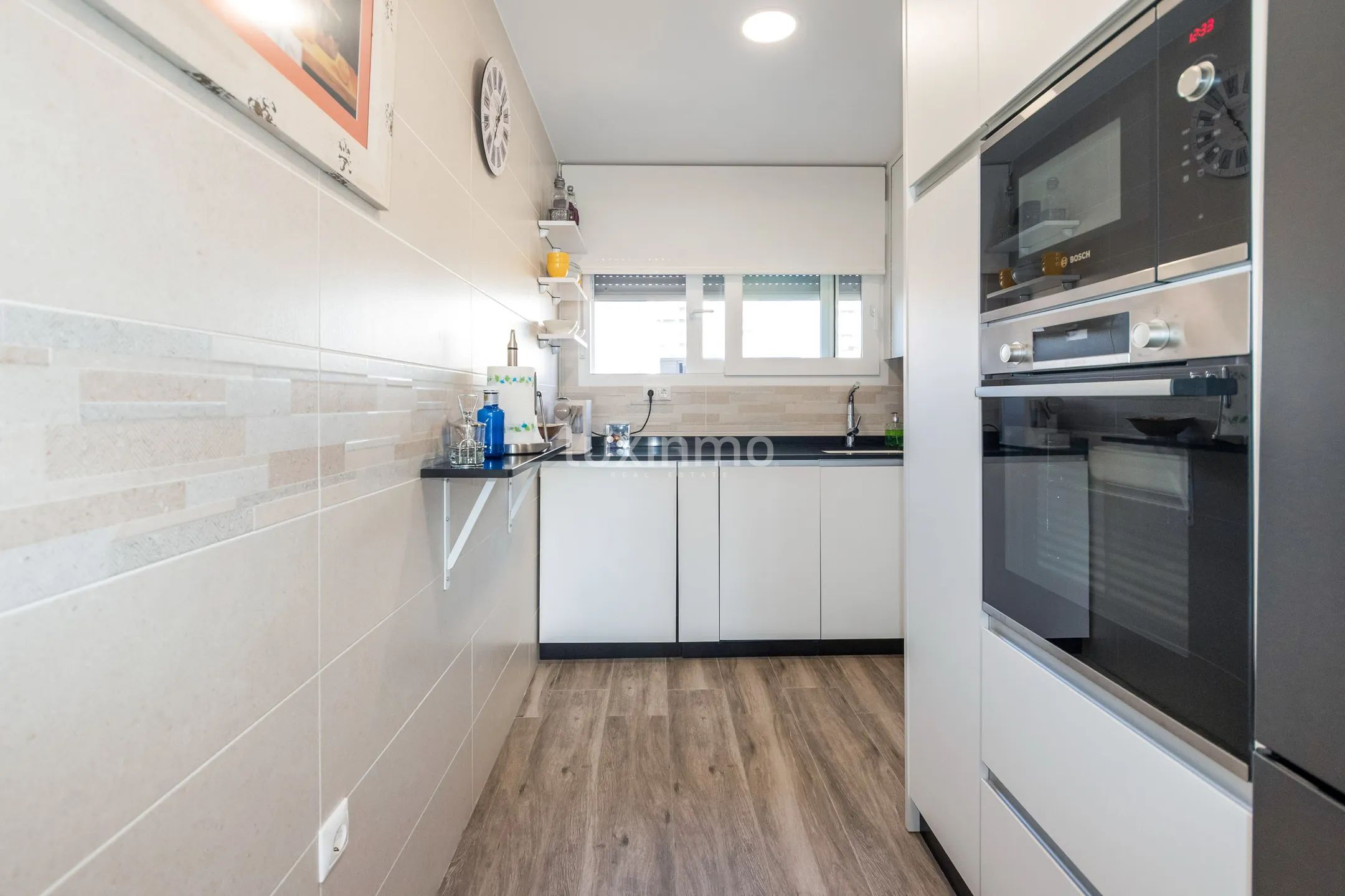 Prachtig gerenoveerd appartement met uitzicht op zee in Playa Poniente — photo 14