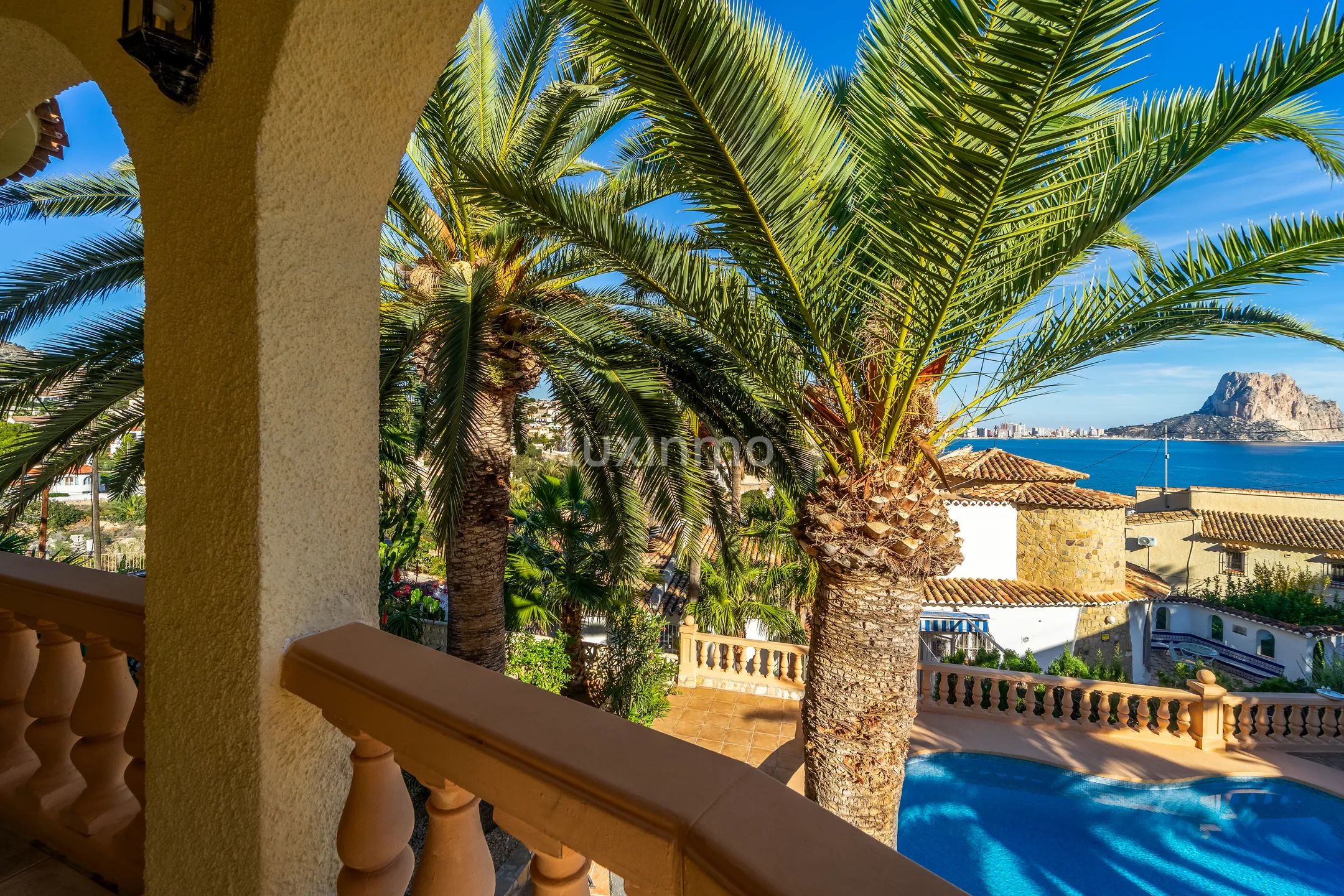 Impresionante villa mediterránea de 5 dormitorios con preciosas vistas al mar en Calpe — photo 2