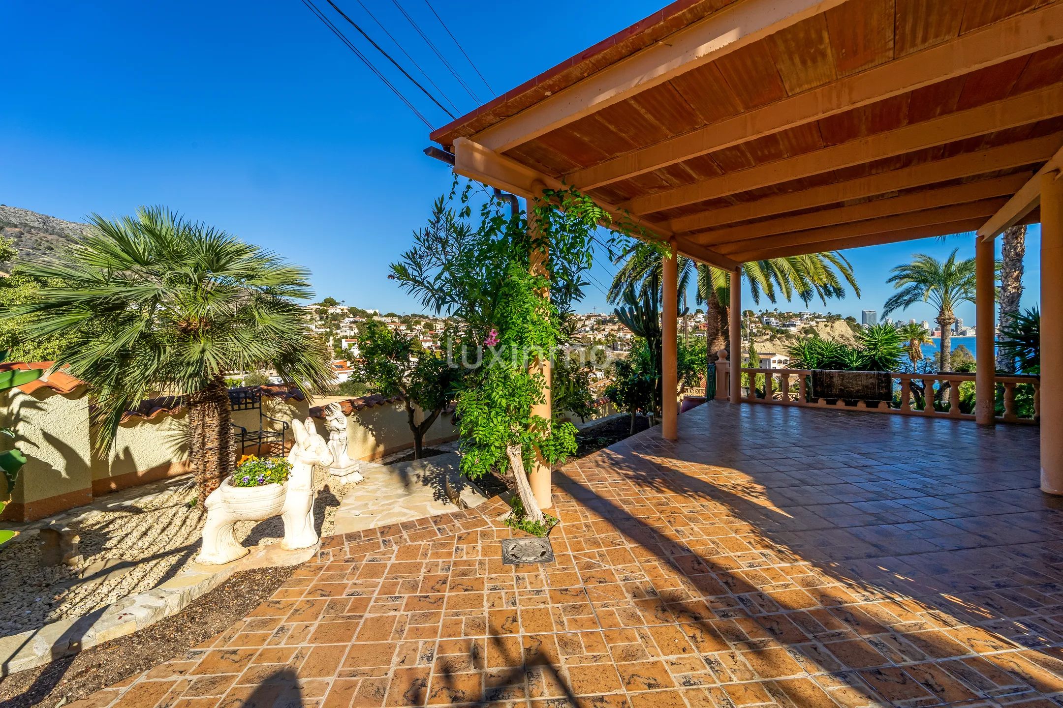 Impresionante villa mediterránea de 5 dormitorios con preciosas vistas al mar en Calpe — photo 49