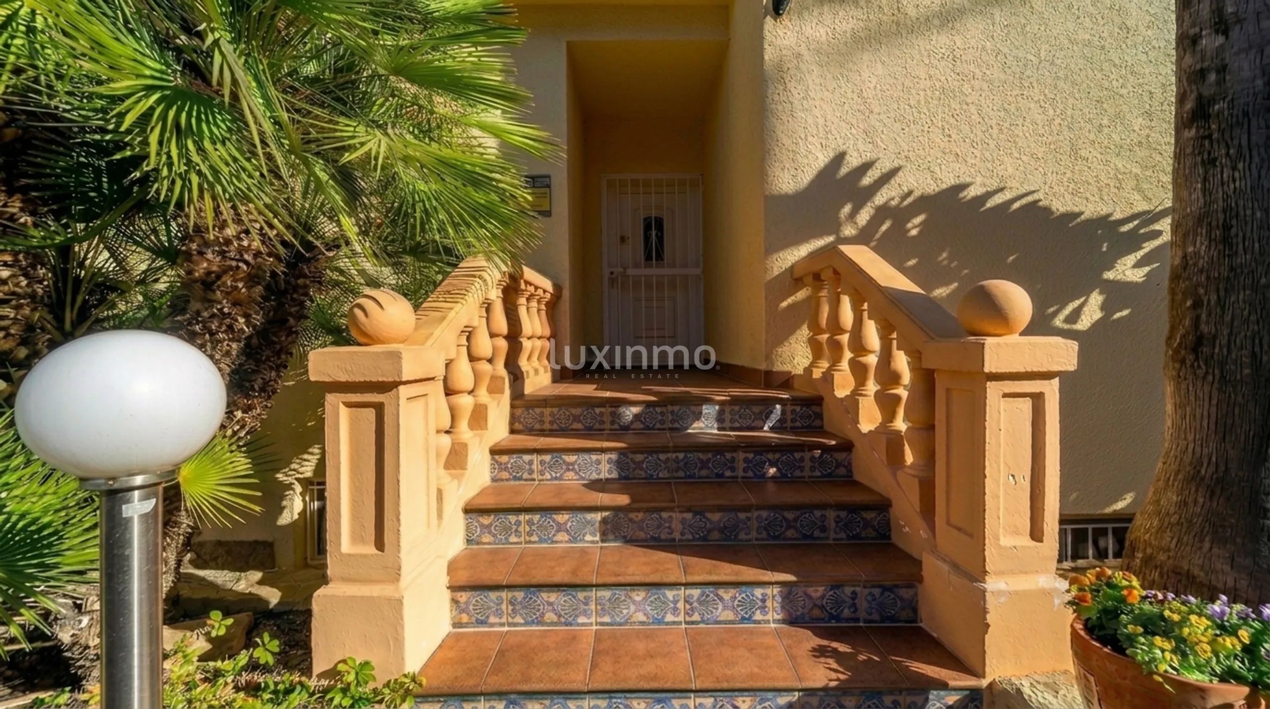 Impresionante villa mediterránea de 5 dormitorios con preciosas vistas al mar en Calpe — photo 51